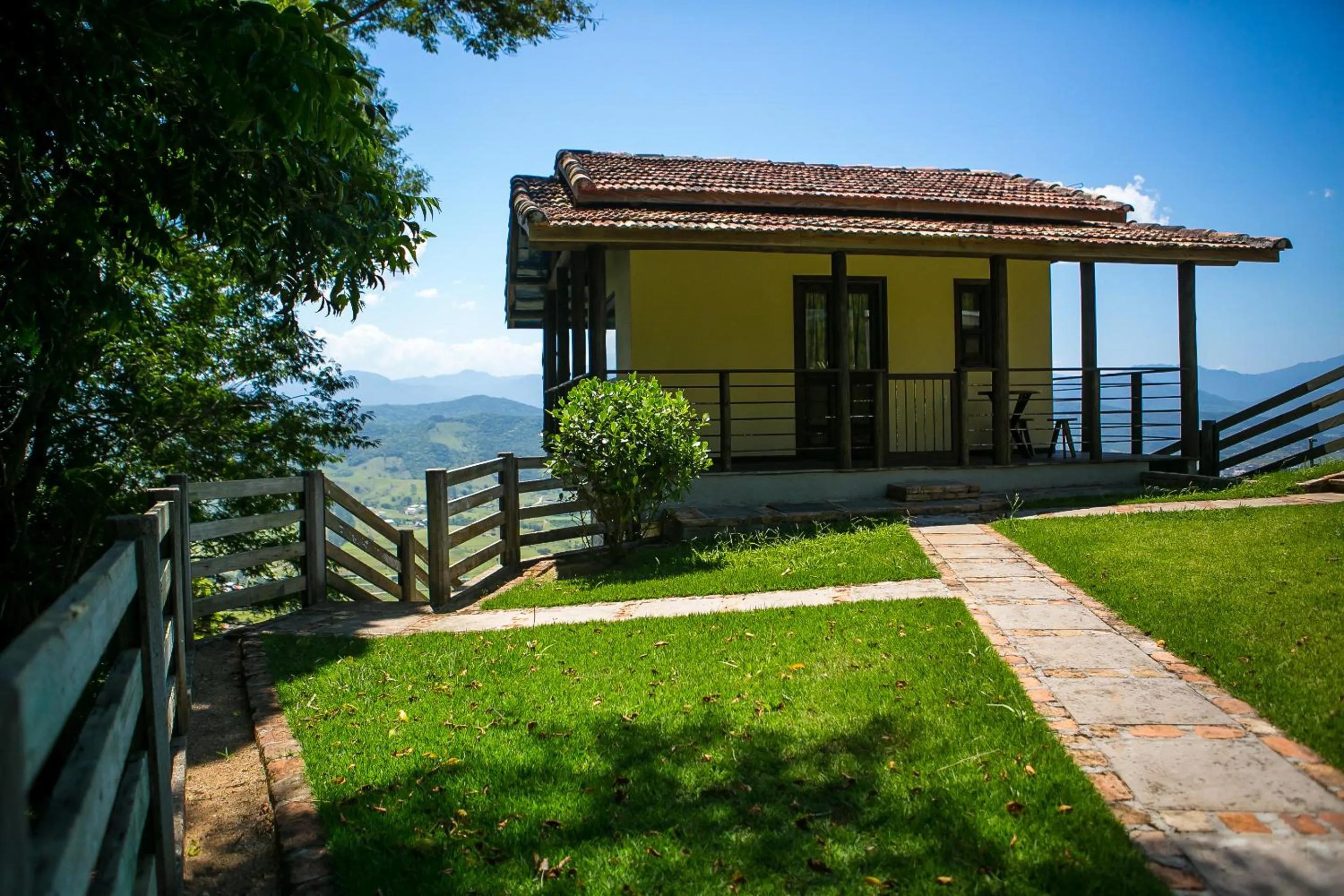 Property building in Eco Mirante Hotel