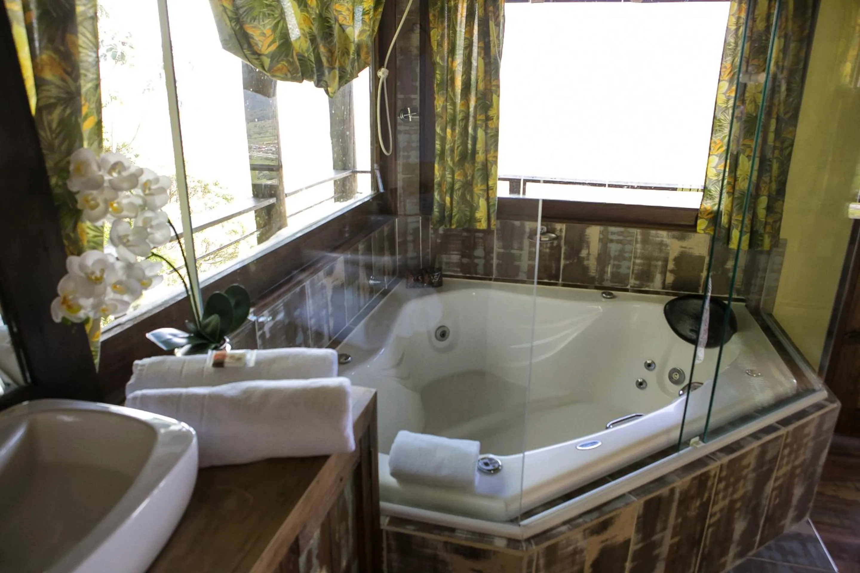 Bath in Eco Mirante Hotel