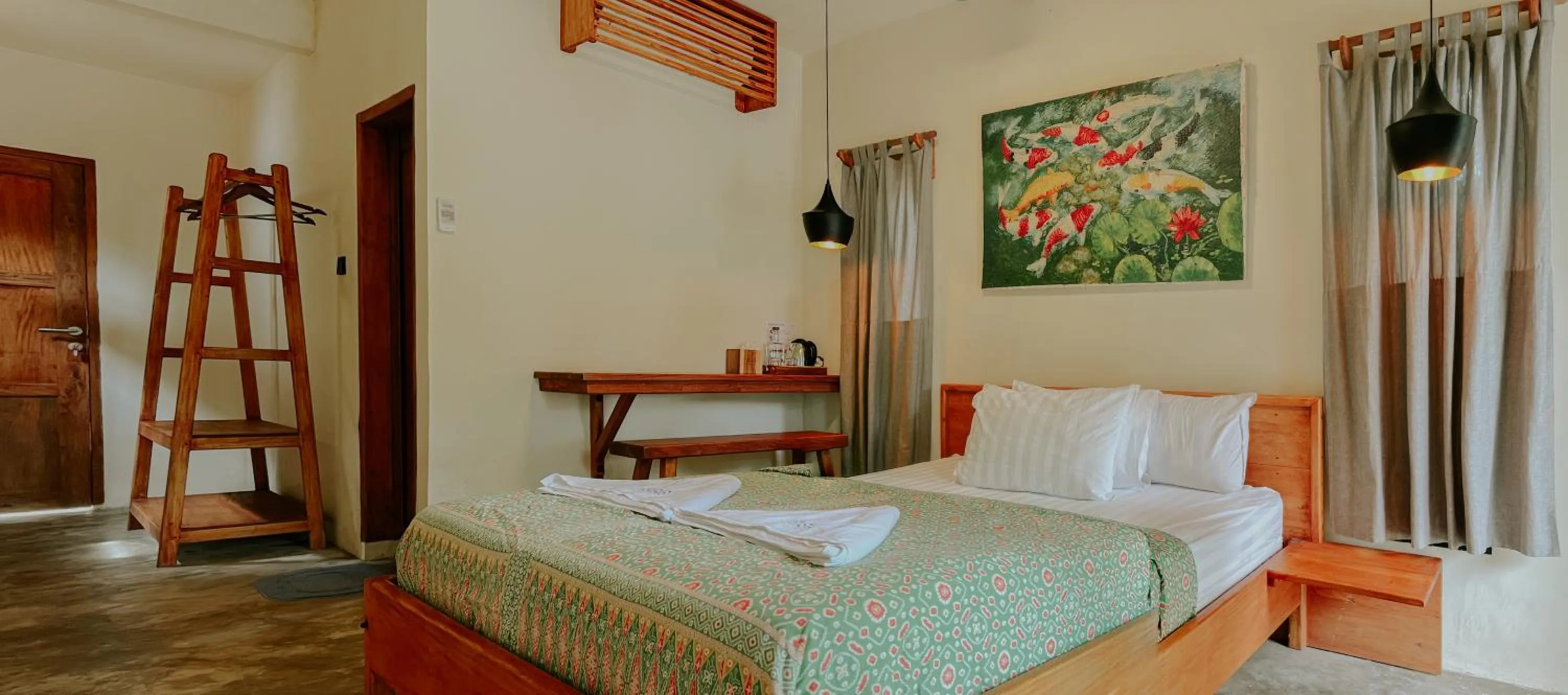 Bed in Seascapes Bira