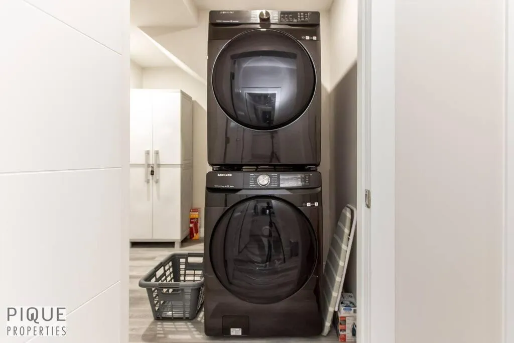 washing machine in NEW, Mountain Chic Suite, Whyte Avenue, Netflix, WiFi, Sleeps 6