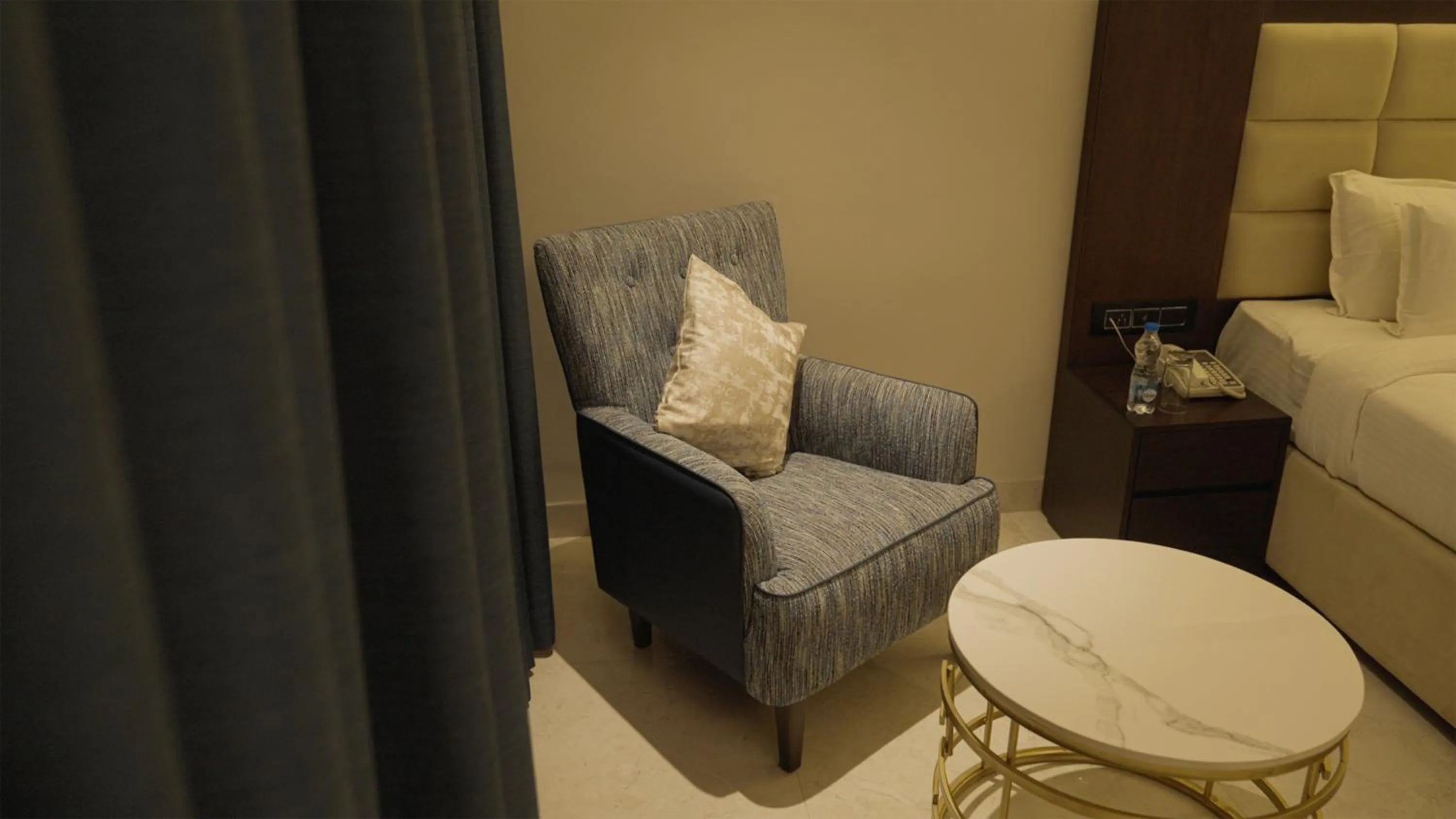 Seating area, Bed in Mayur Belgaum Presidency Hotel & Spa