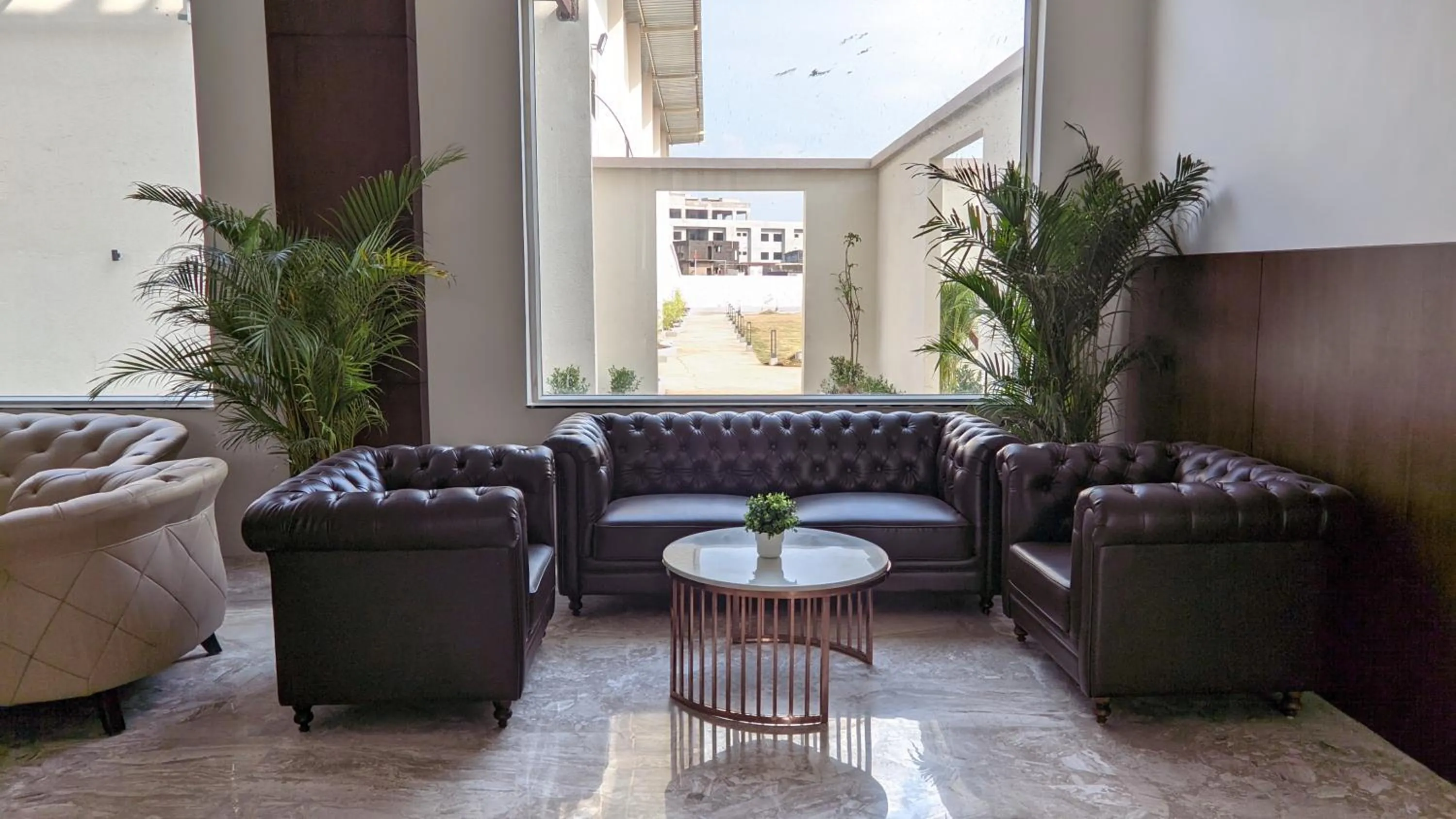 Seating area in Mayur Belgaum Presidency Hotel & Spa