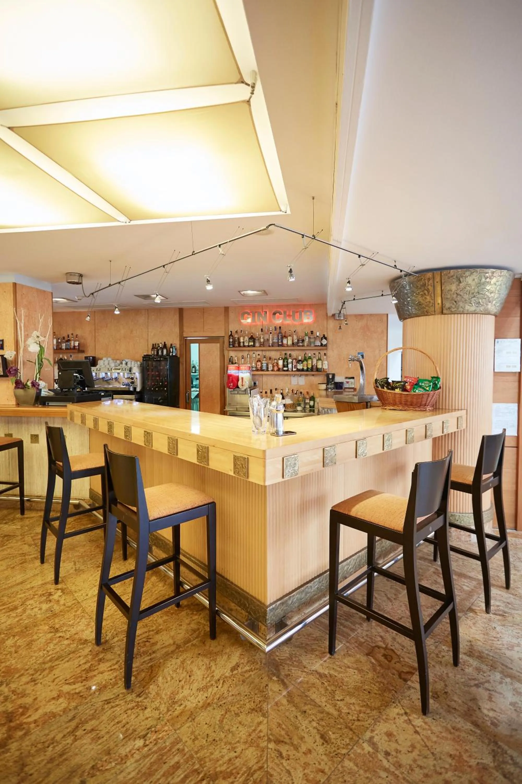 Lounge or bar in Invisa Hotel La Cala