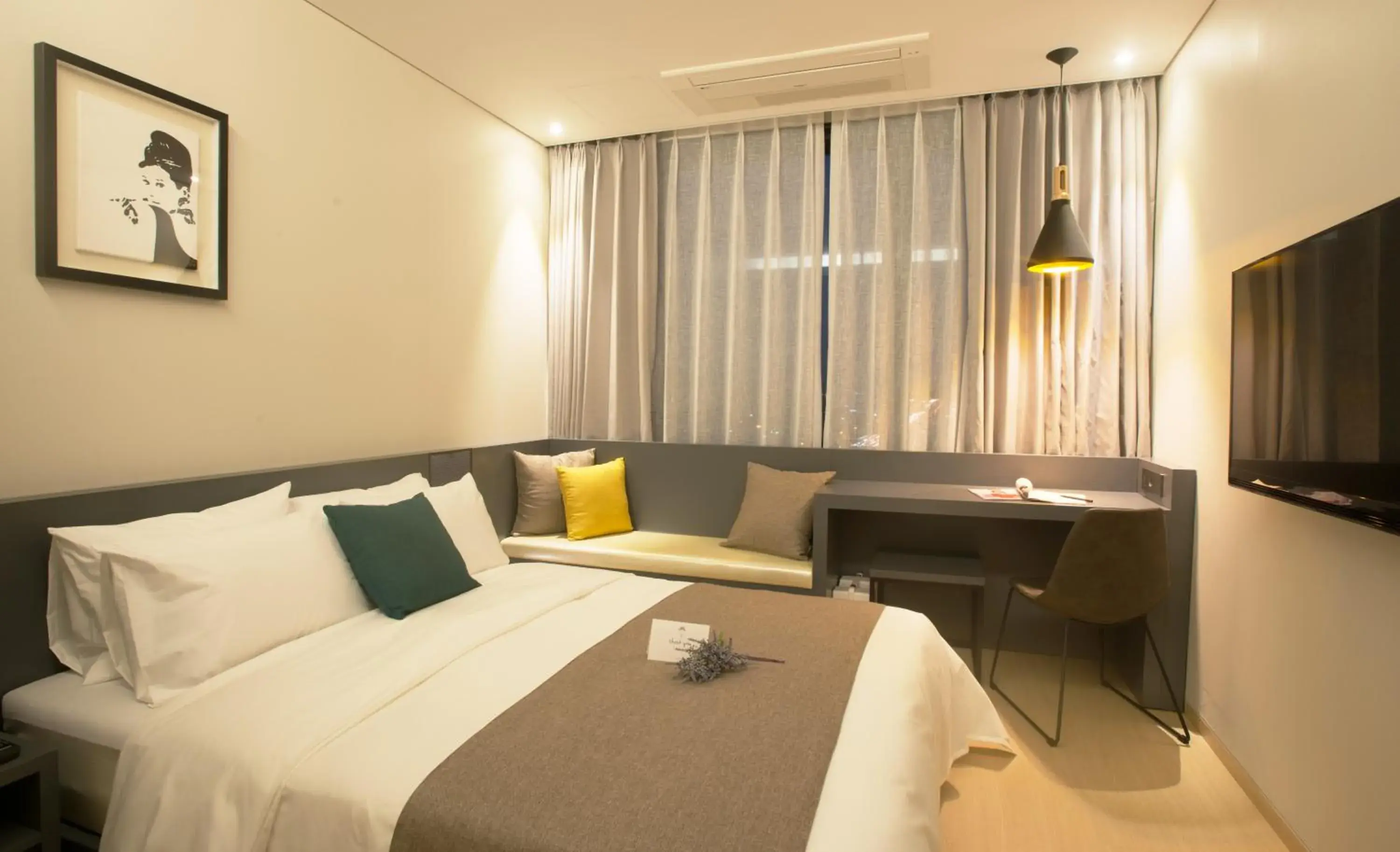 Standard Queen Room in GloucesterHotel Cheongju Standard Queen Room in GloucesterHotel Cheongju