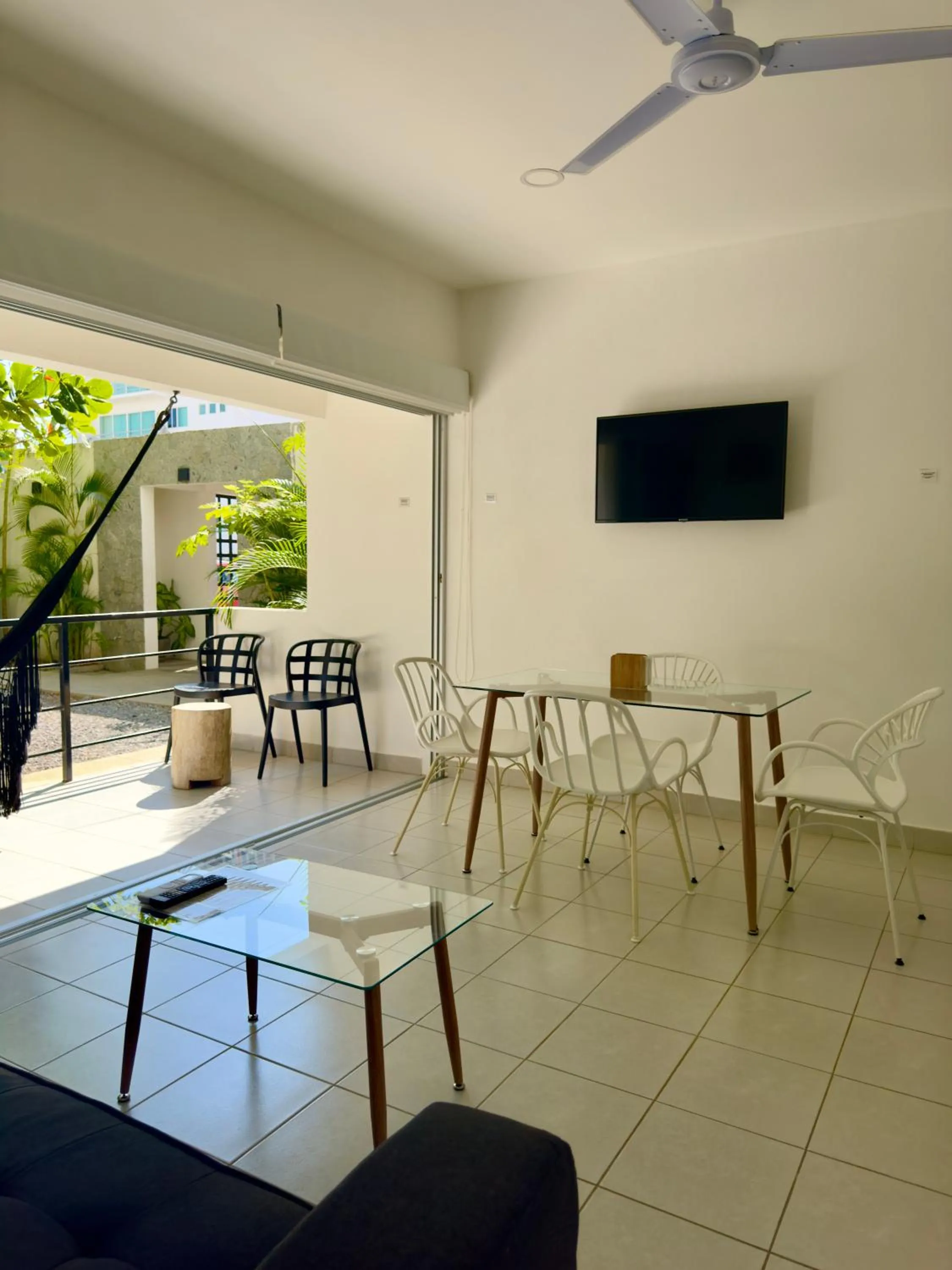 Papaya Condo Acapulco Diamante -Solo Adultos