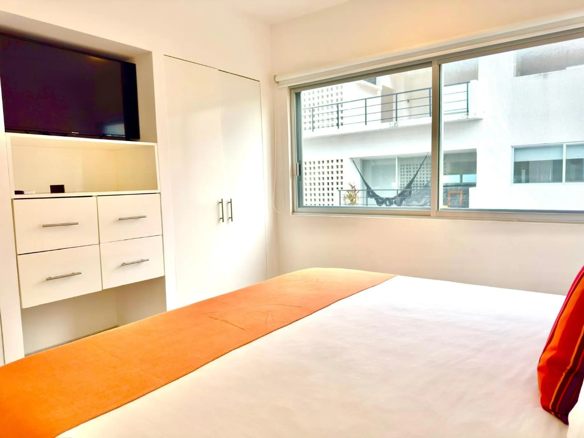 Bed in Papaya Condo Acapulco Diamante -Solo Adultos