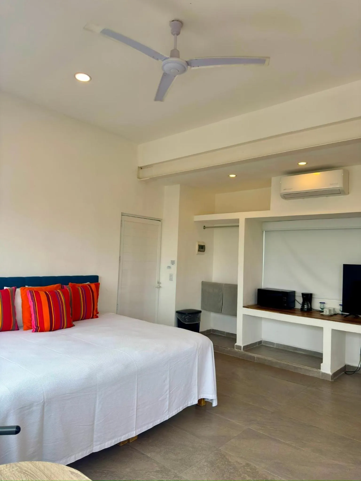 Bed in Papaya Condo Acapulco Diamante -Solo Adultos