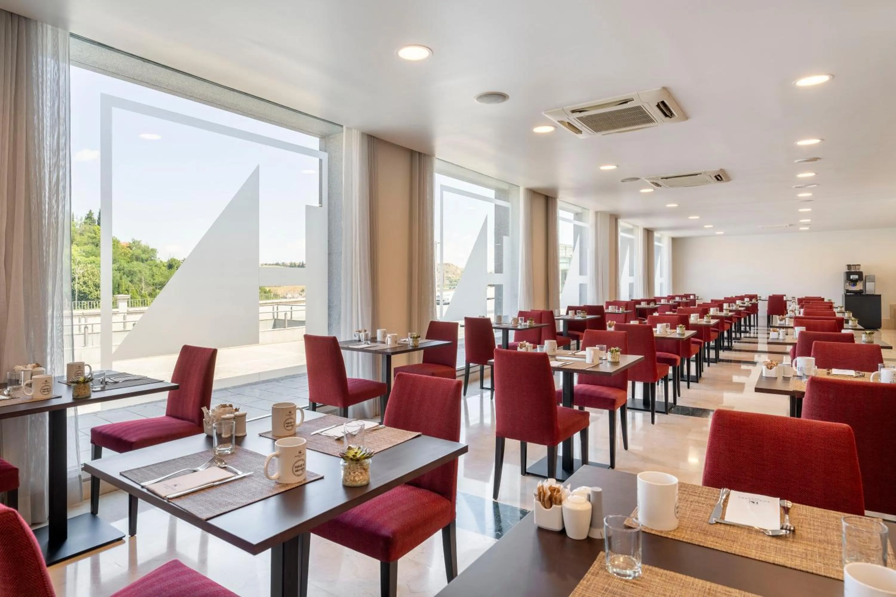 Breakfast in Eurostars Plaza Acueducto