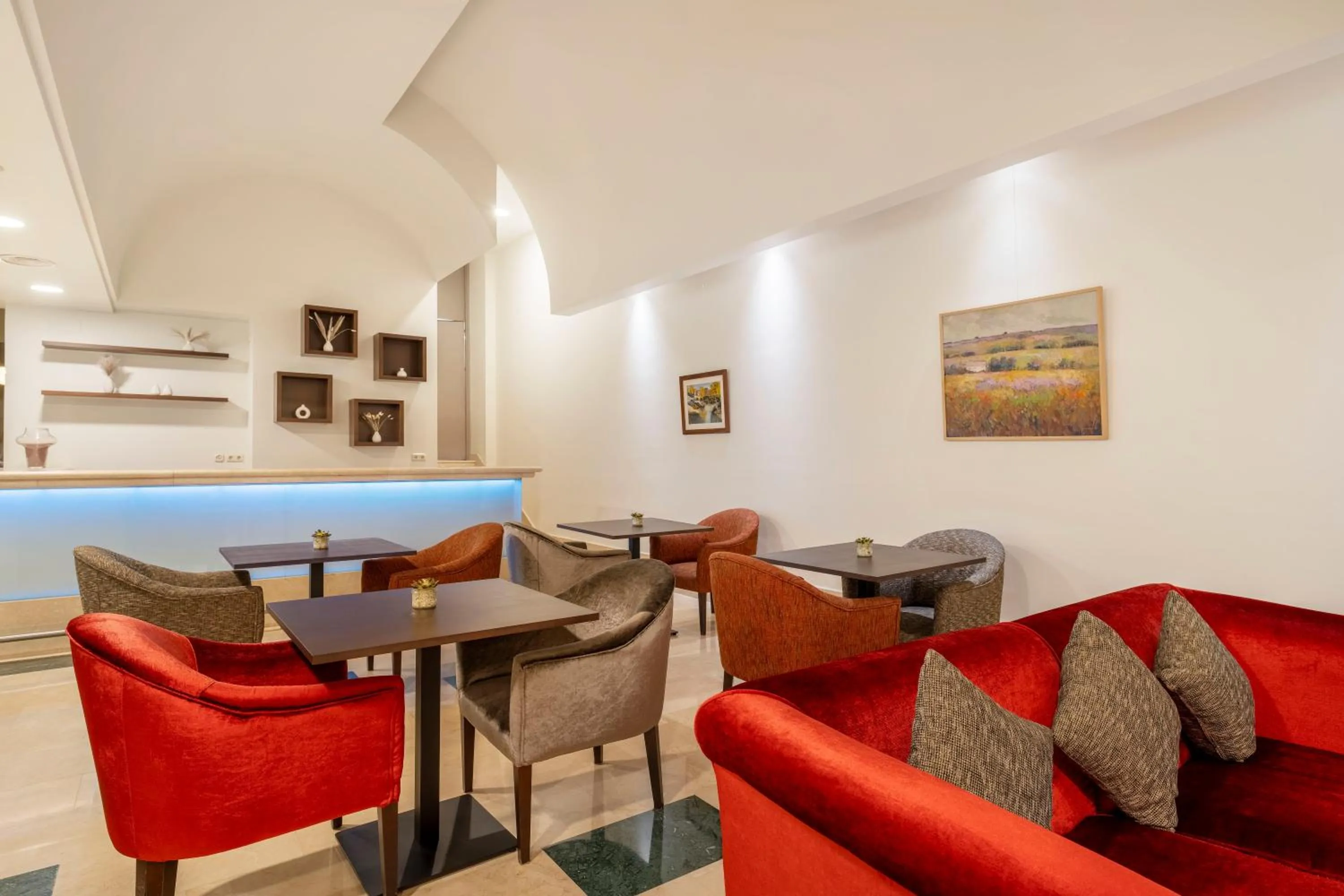 Lobby or reception in Eurostars Plaza Acueducto