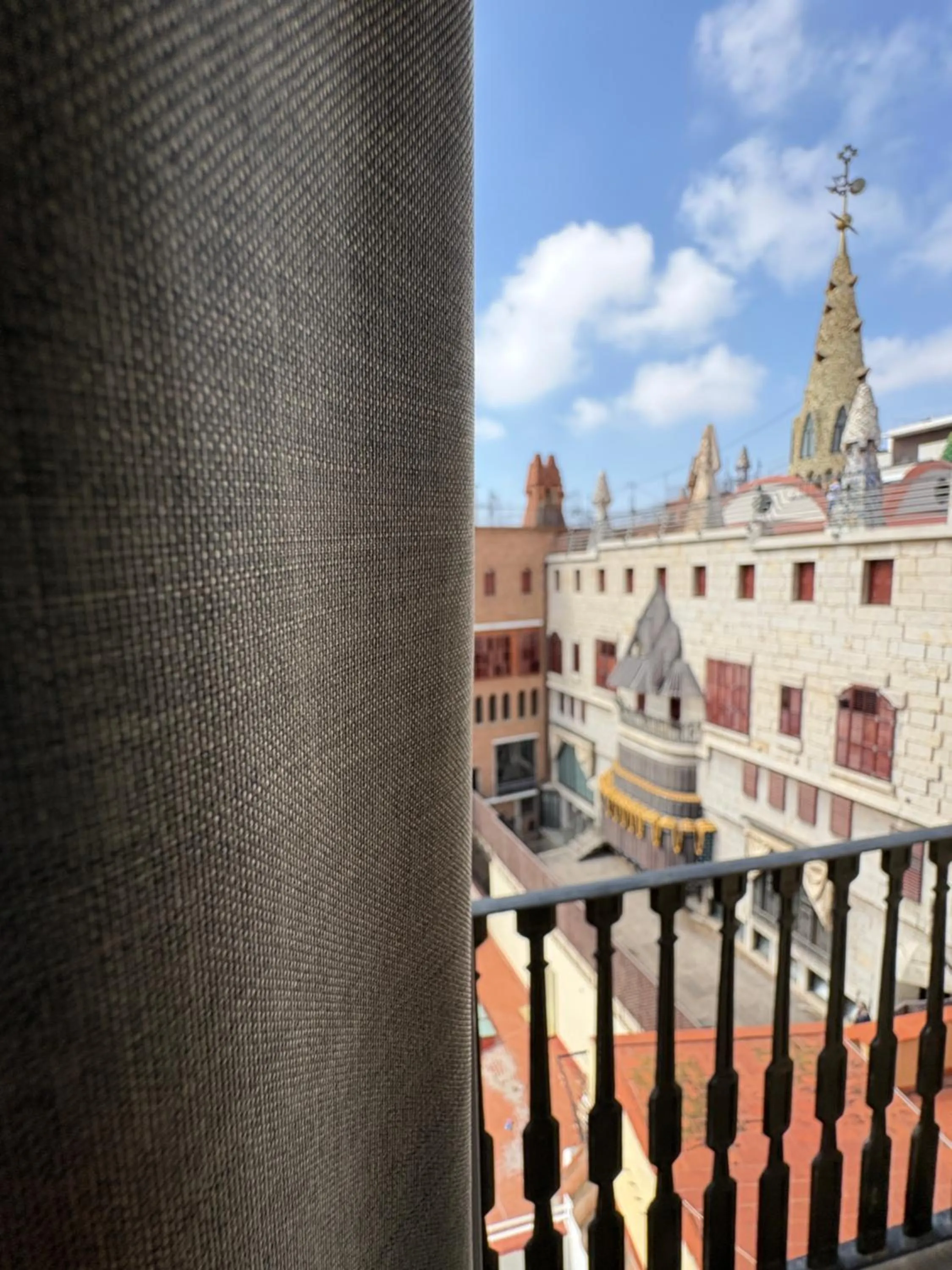 Patio in Ramblas Hotel