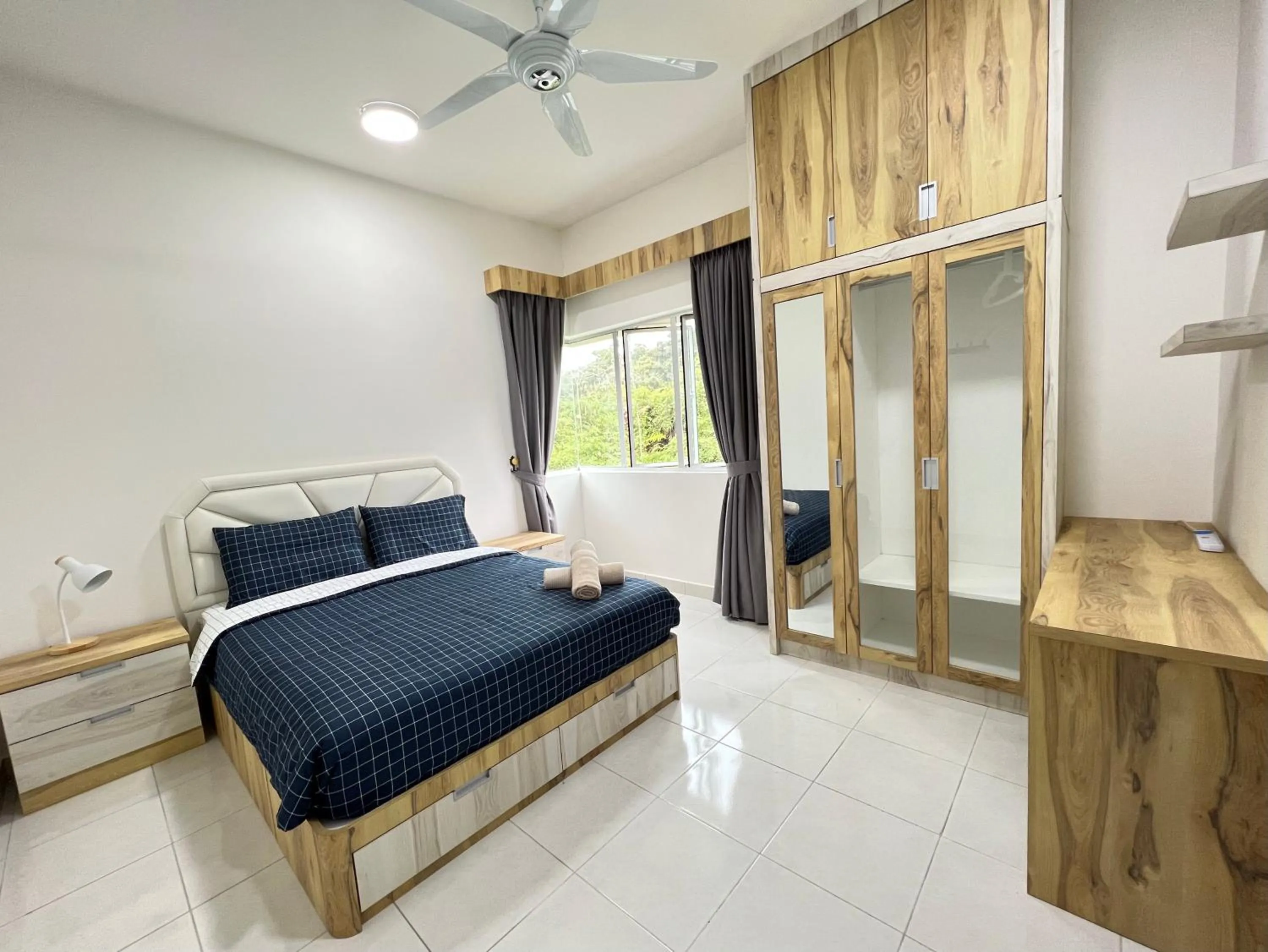 Bedroom, Bed in Cozystay @ The Quintet, Cameron