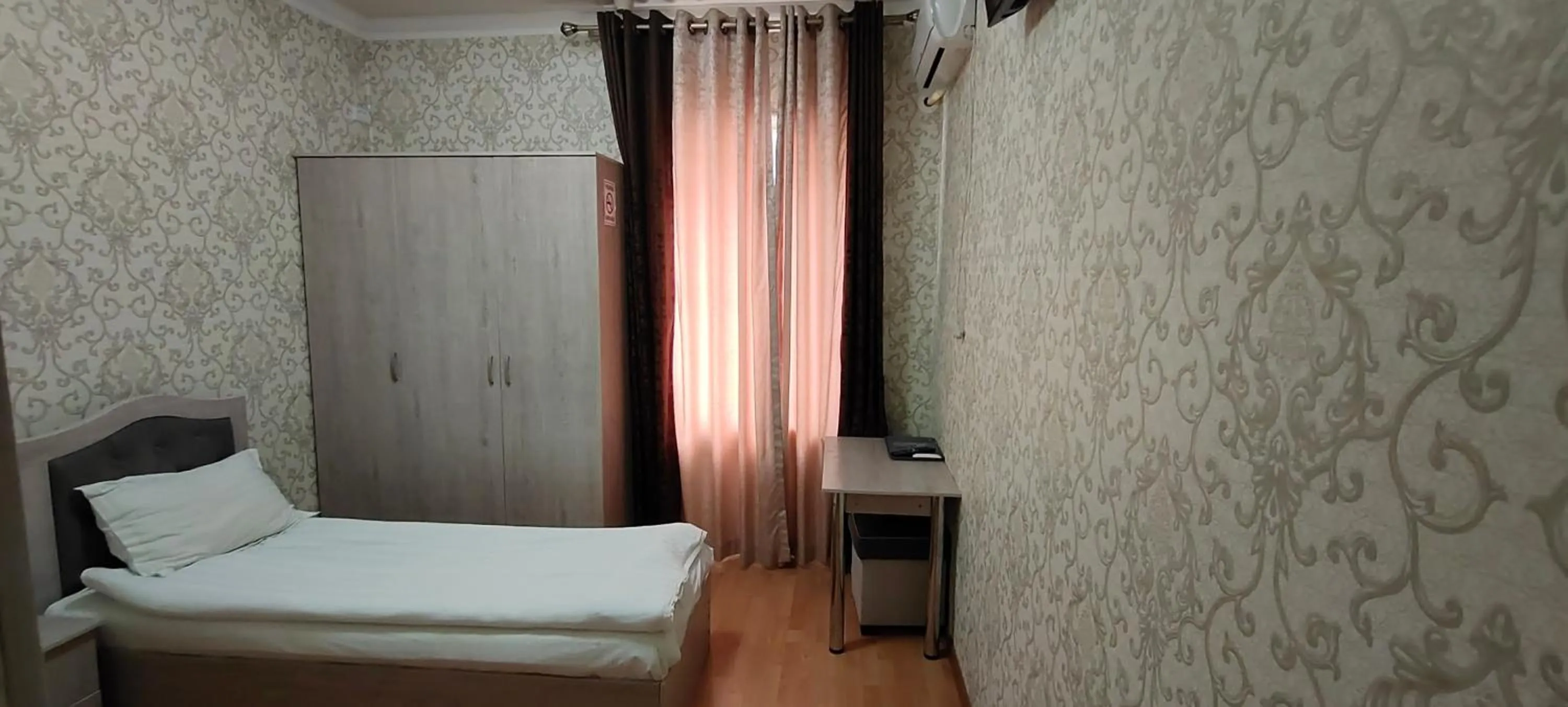 Bed in Diyora Hostel
