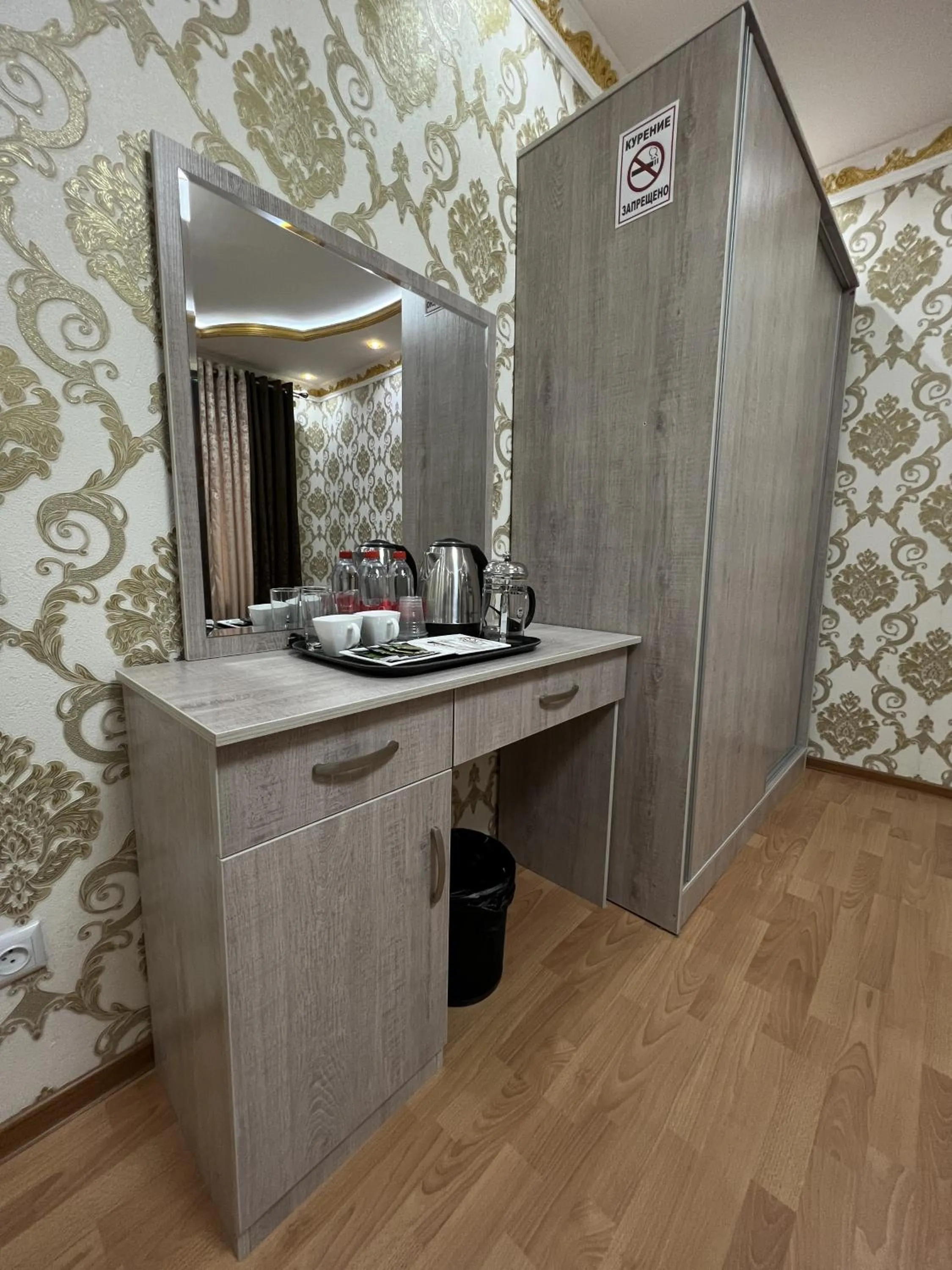 wardrobe in Diyora Hostel