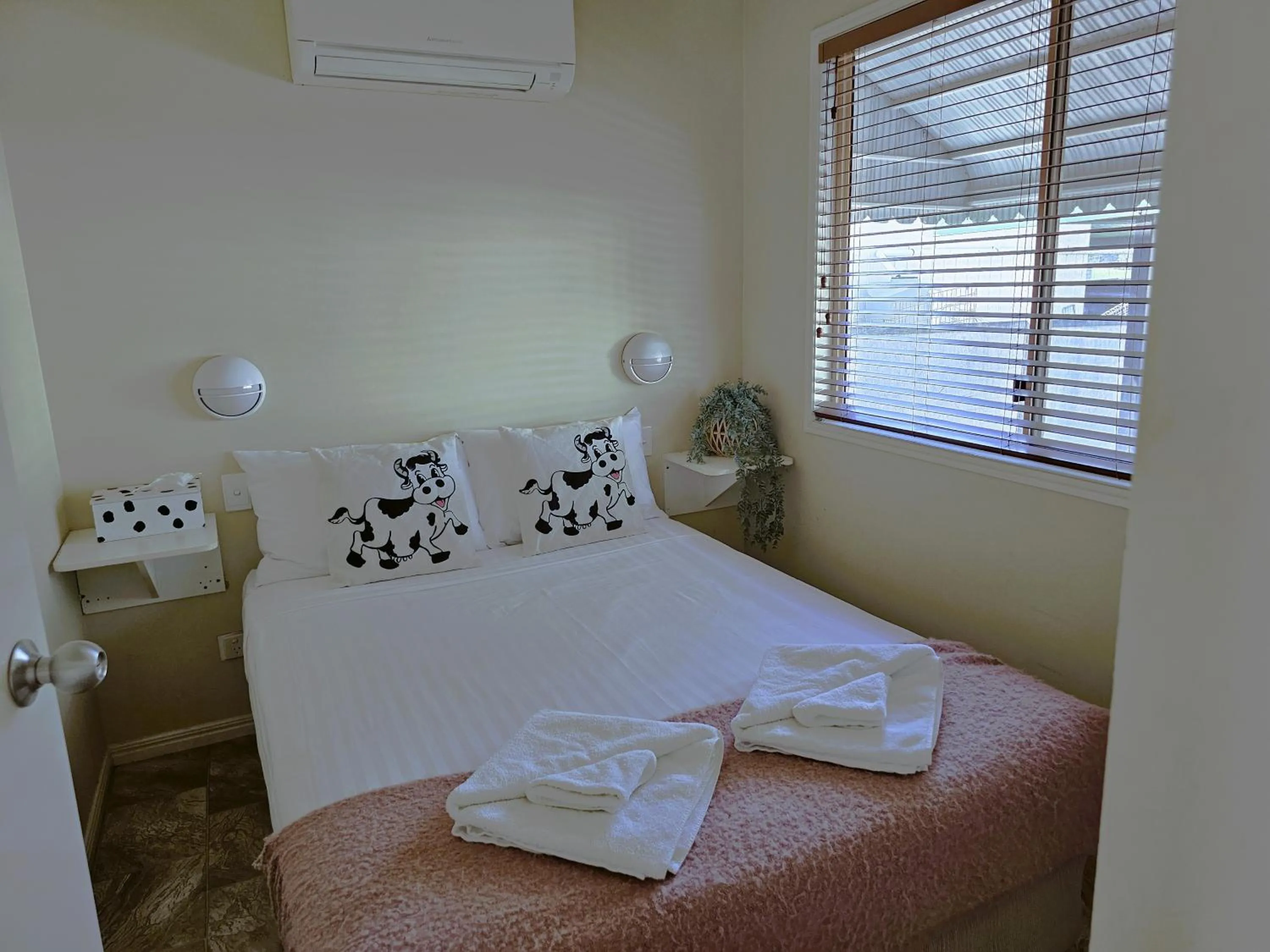 Bed in Kilcoy Motel