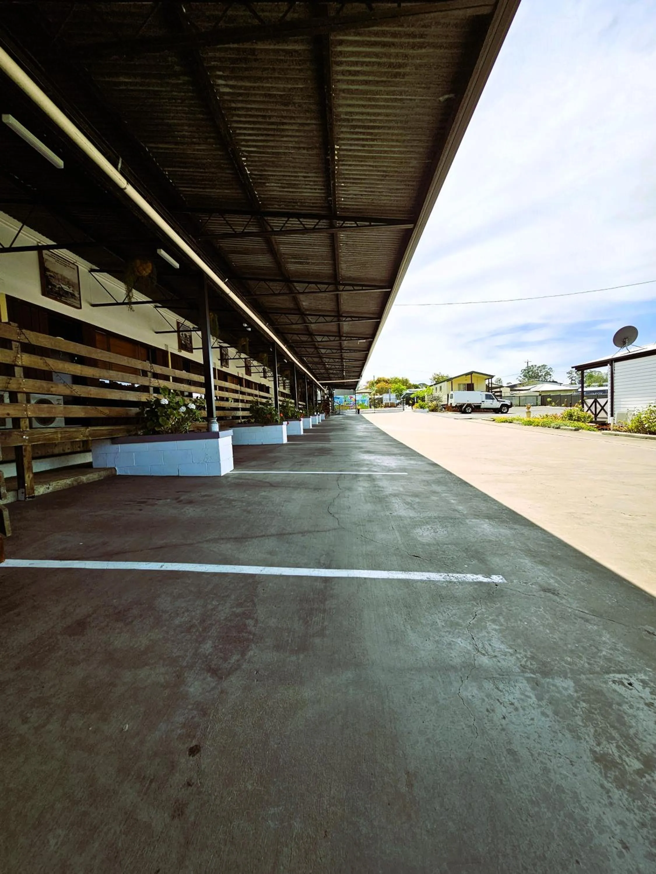 Parking in Kilcoy Motel