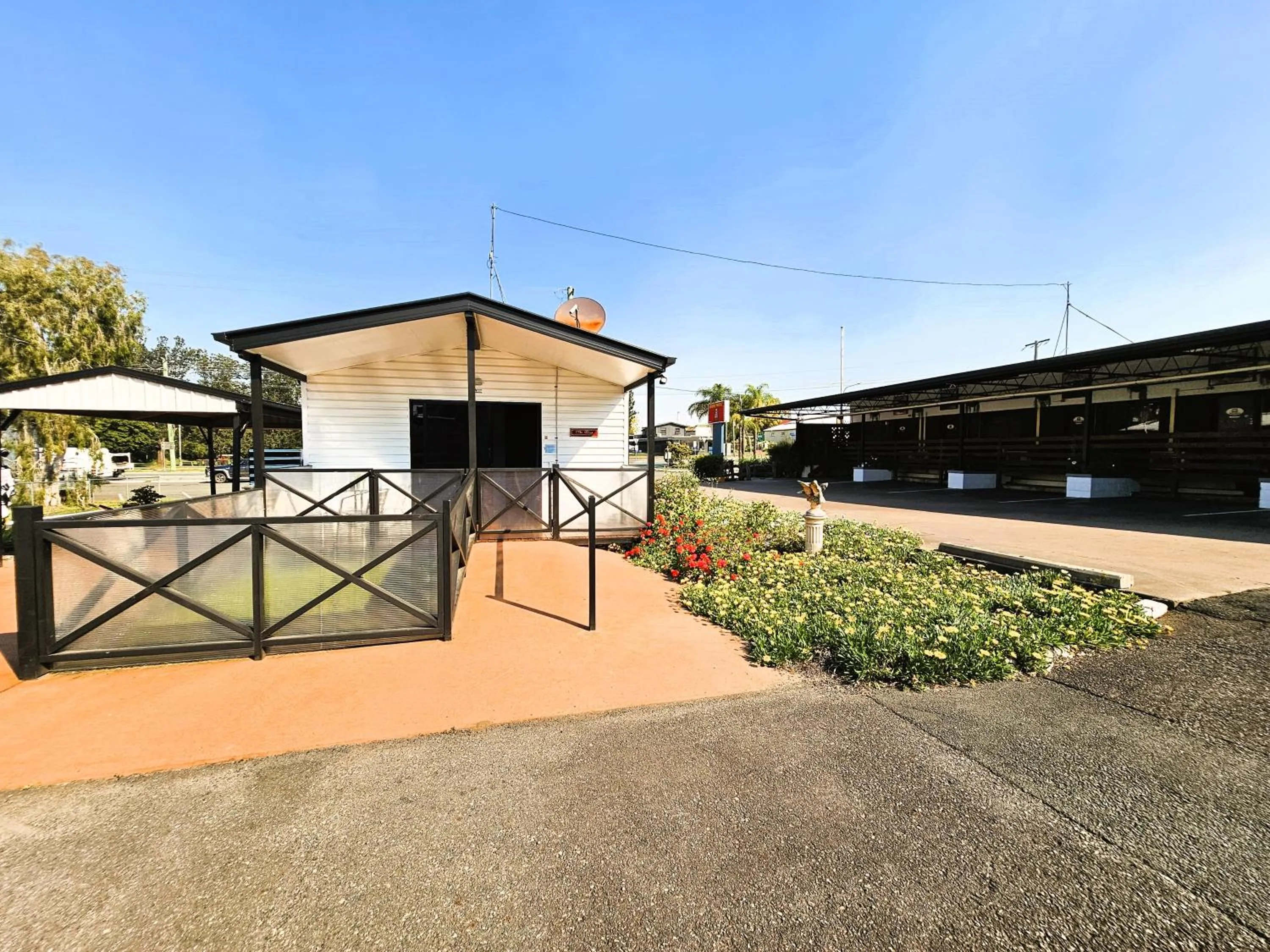 Property building in Kilcoy Motel