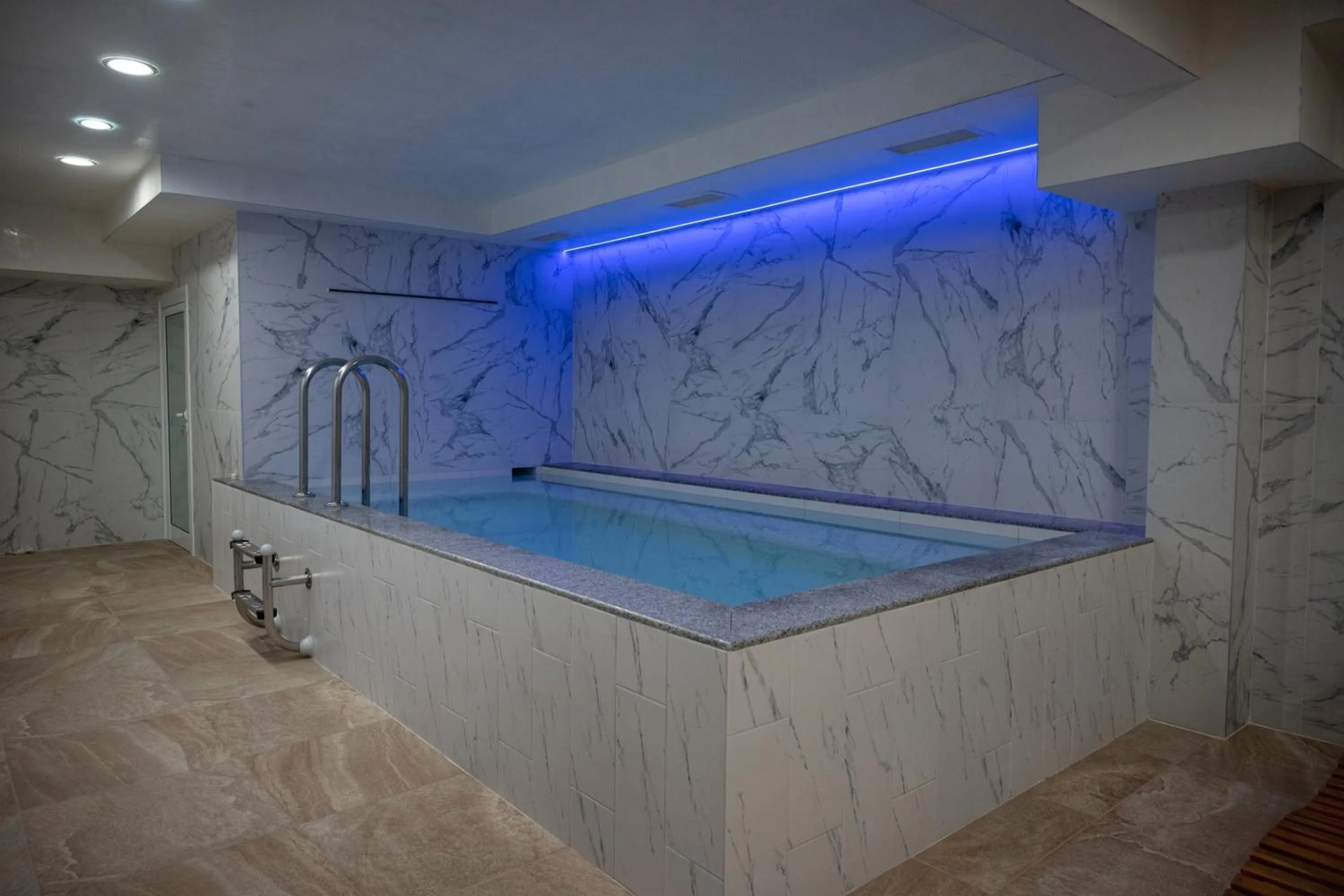 Hot Tub in Lime House, Kyustendil