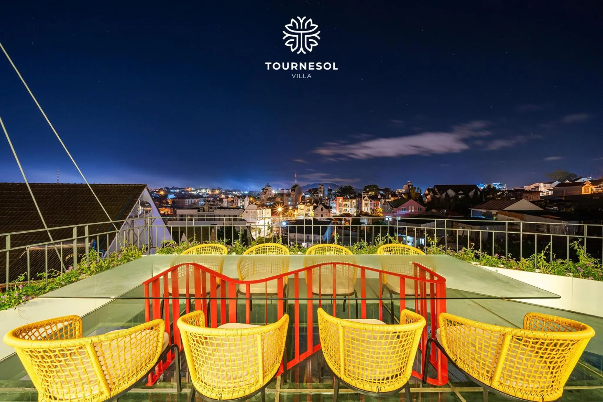 Night in Tournesol Villa Dalat