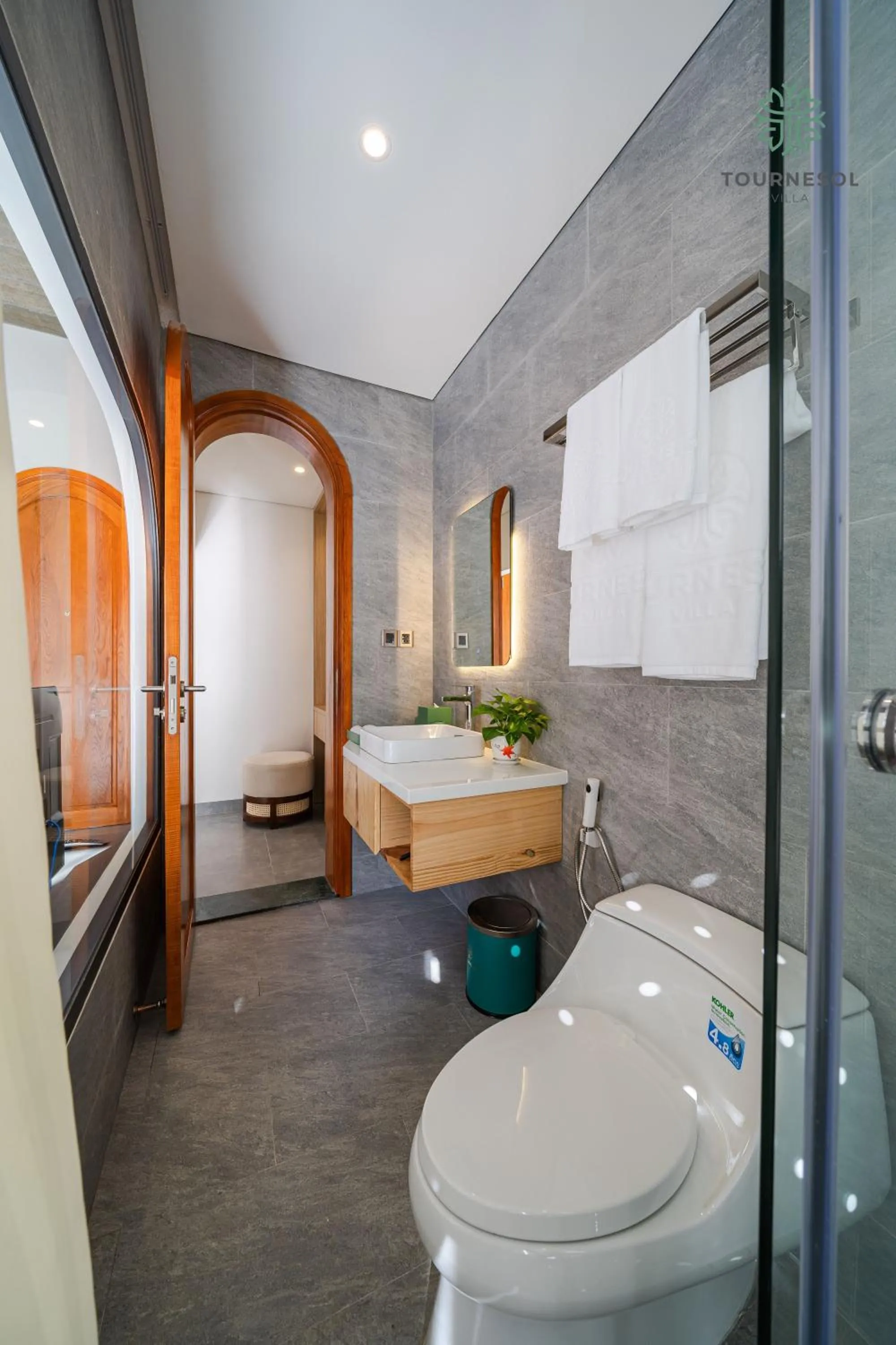 Shower in Tournesol Villa Dalat