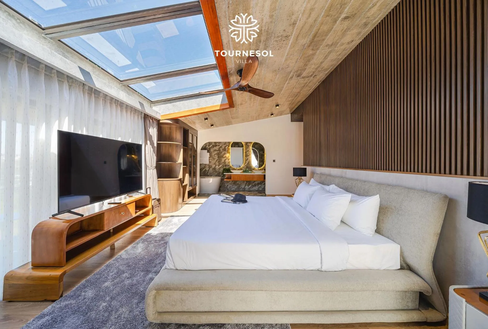 Bed in Tournesol Villa Dalat