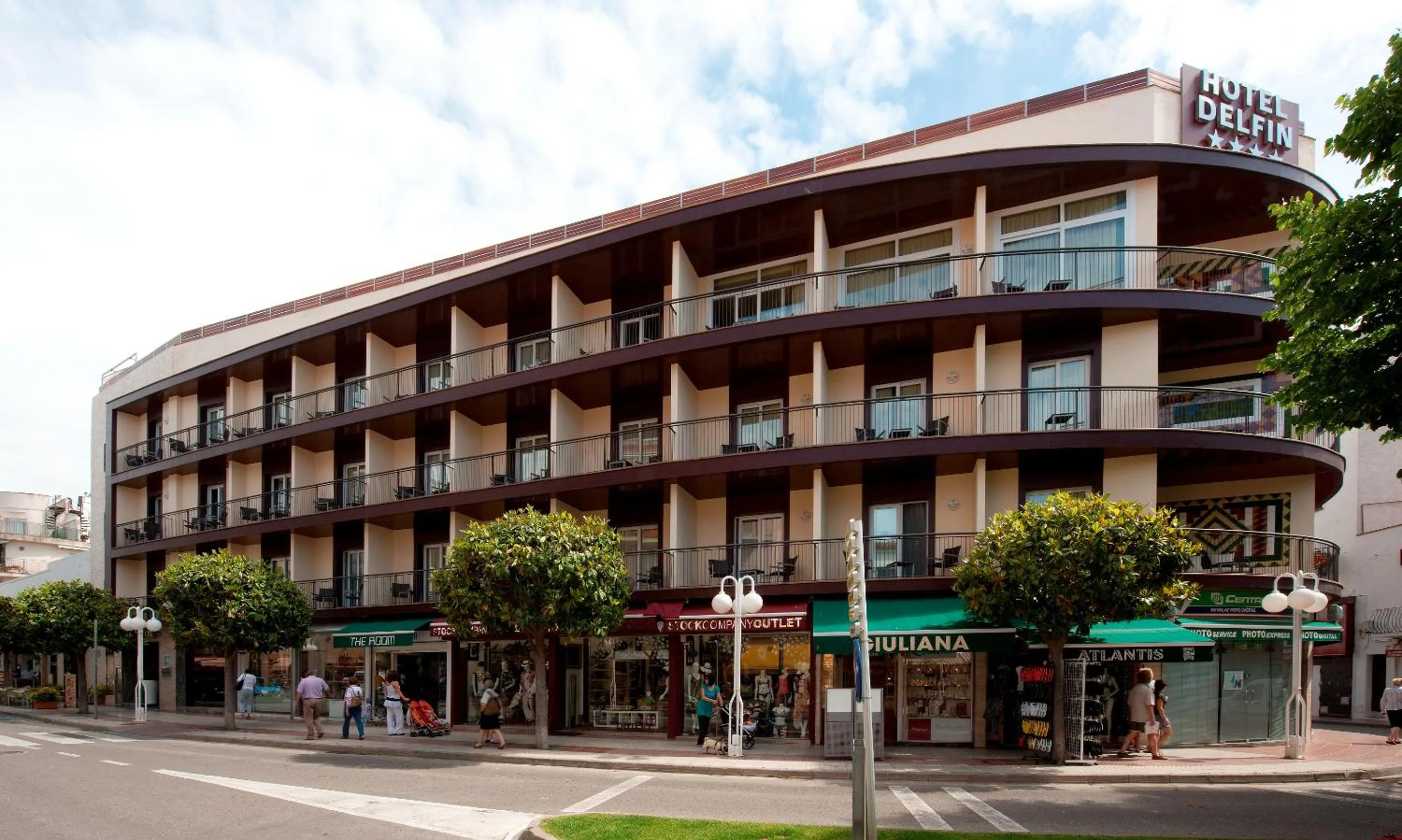 Facade/entrance in Hotel Delfín 4 Sup