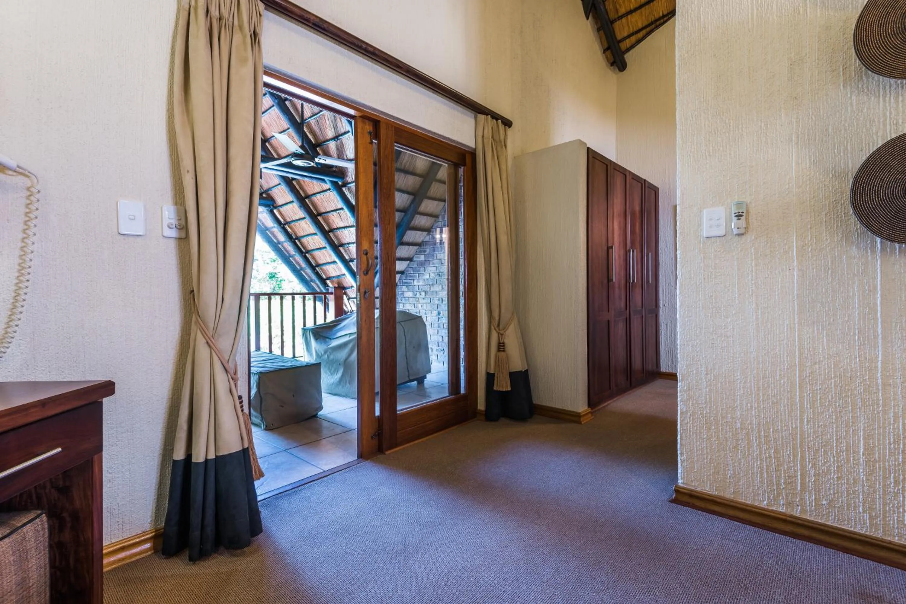 Bedroom, Bed in Kruger Park Lodge Unit No 521 with Private Pool