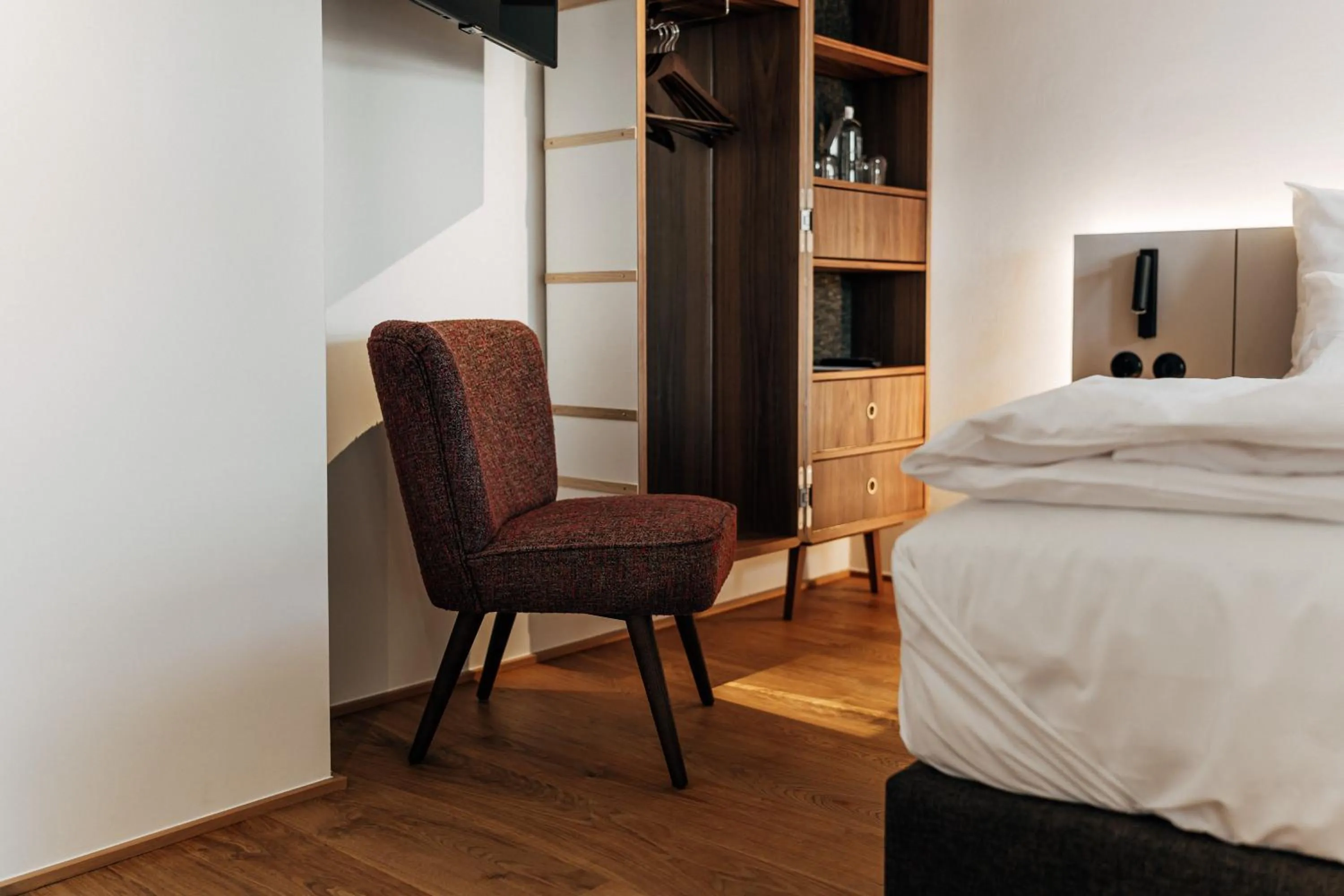 Seating area, Bed in Bootshaus Amberg