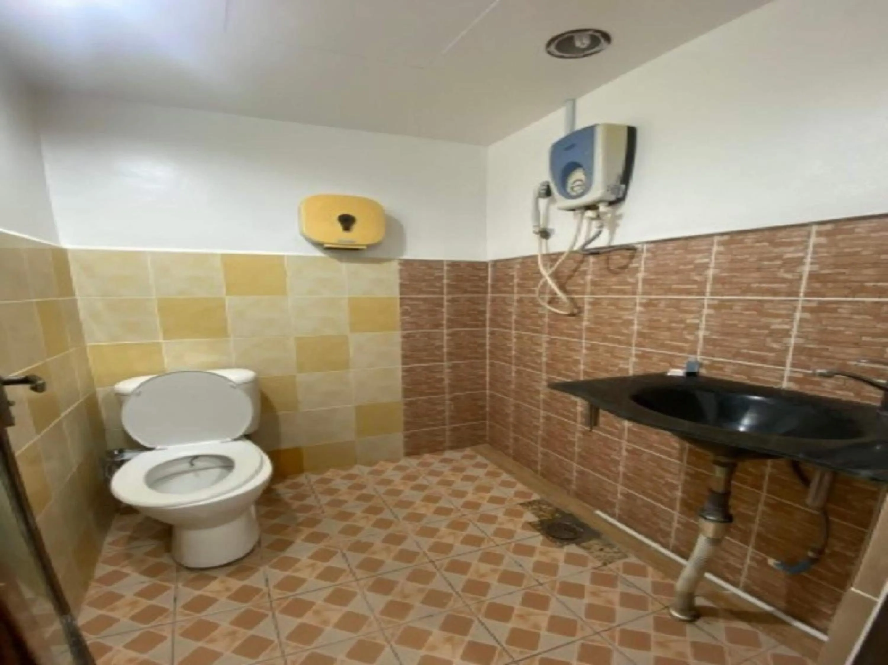 Bathroom in Hotel O Sianglory Inn