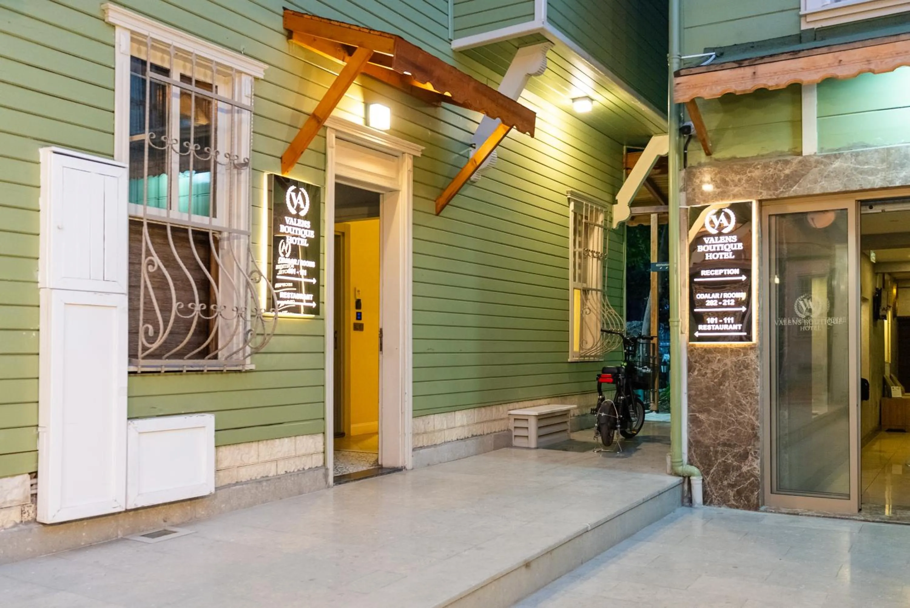 Facade/entrance in Valens Boutique Hotel
