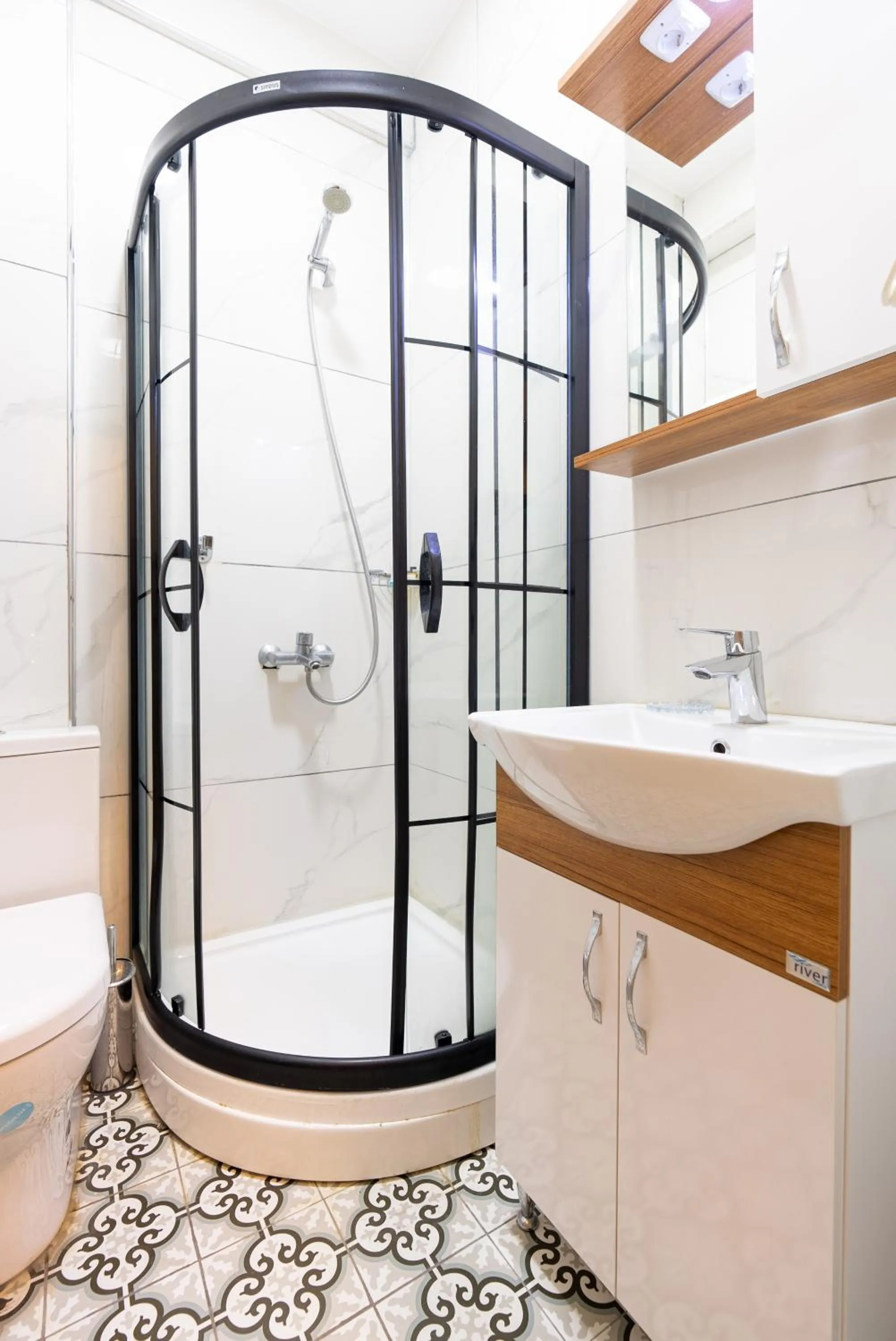 Shower in Valens Boutique Hotel