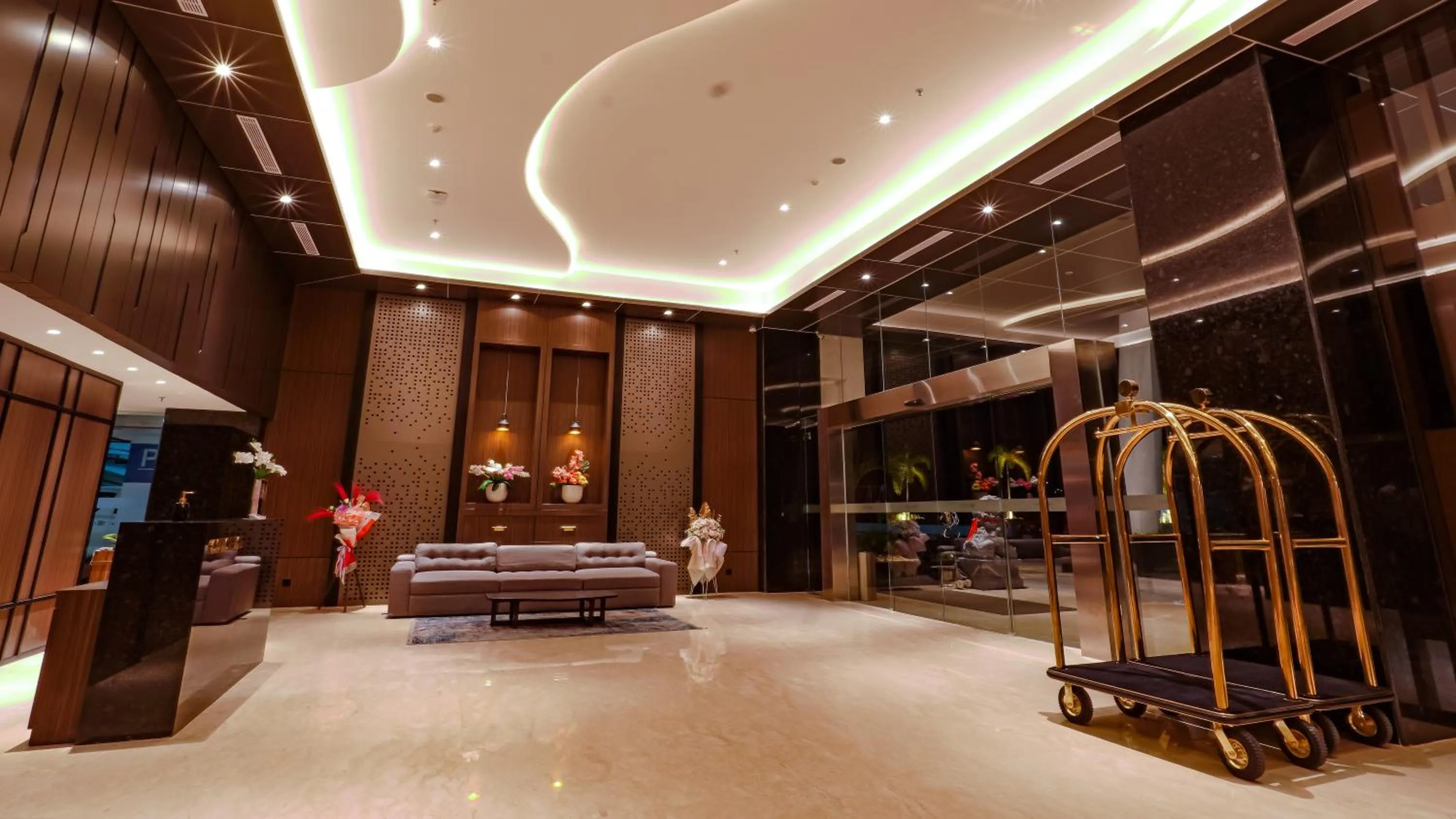 Lobby or reception in FUGO Hotel Samarinda