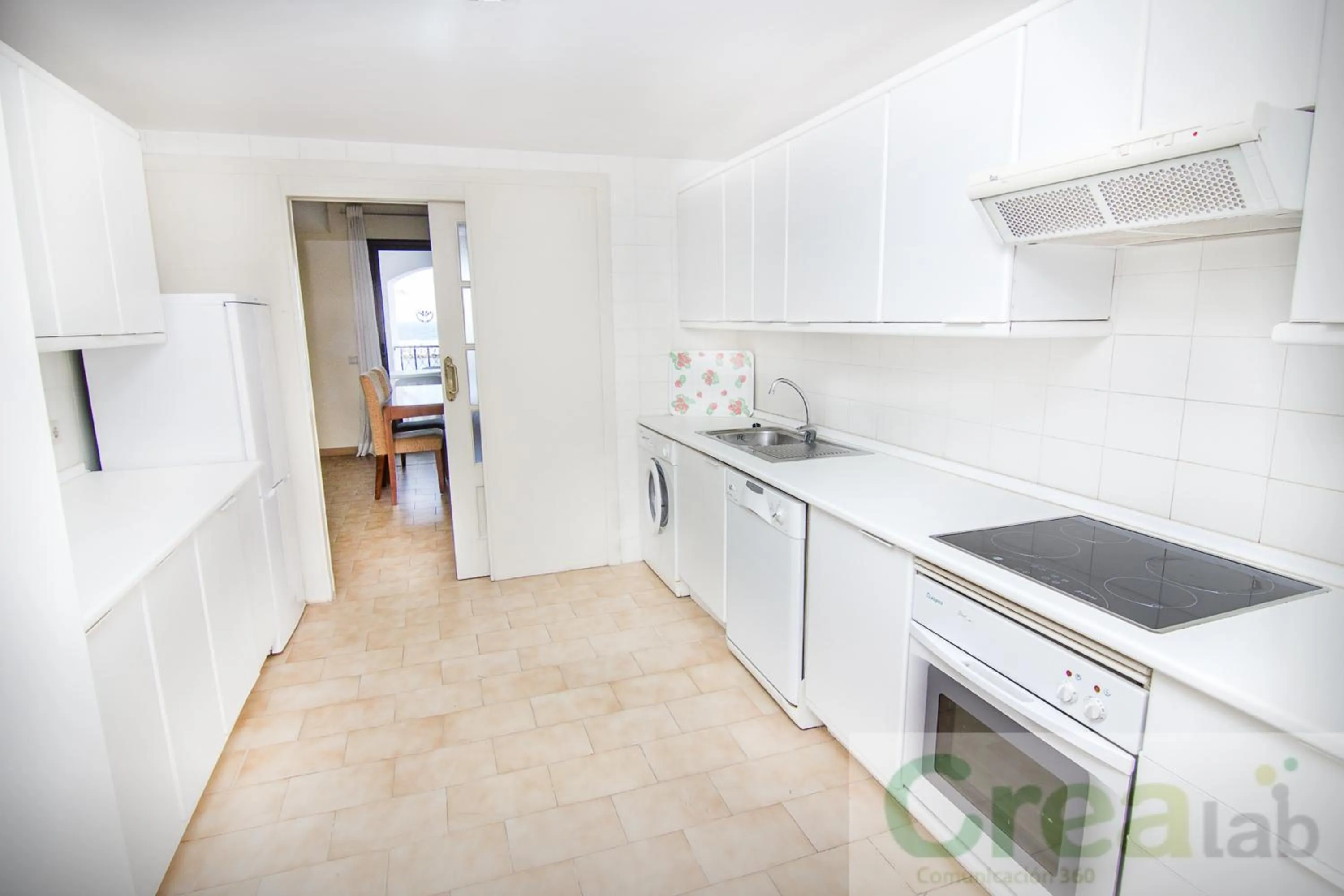 Kitchen or kitchenette in Park Plaza Suites Apartamentos