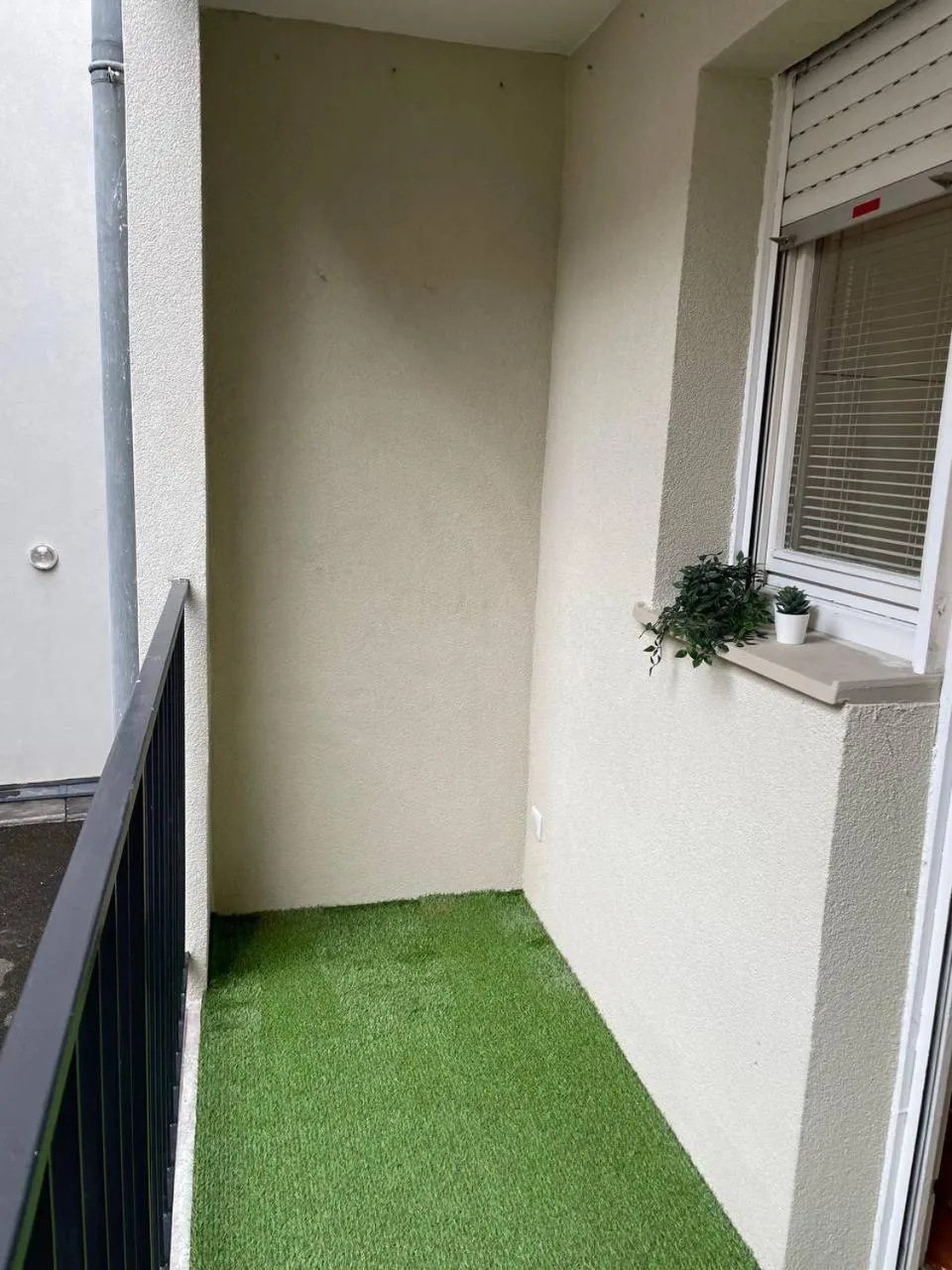 Balcony/Terrace in Cozy Appartement Halles Strasbourg
