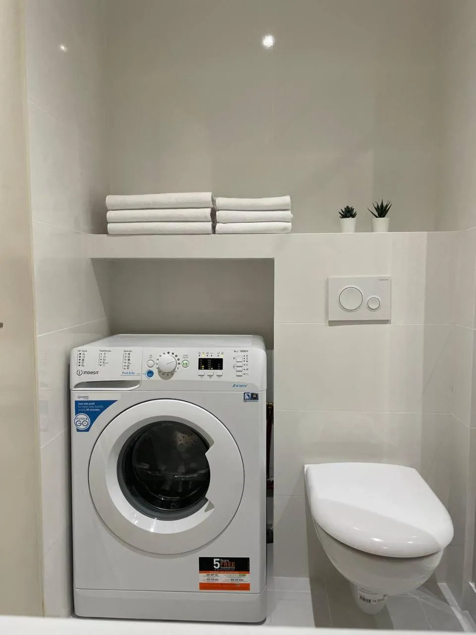 Toilet in Cozy Appartement Halles Strasbourg