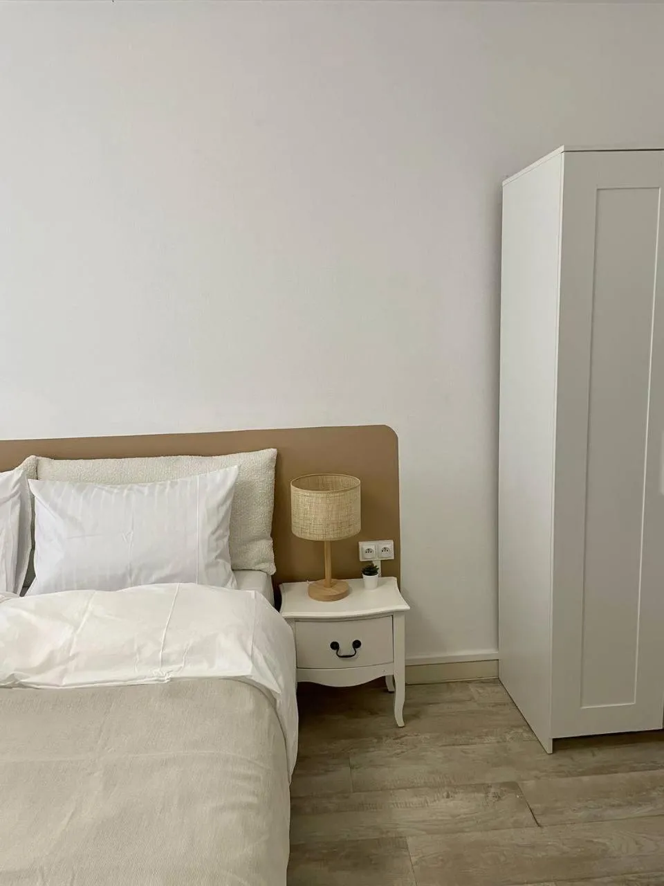 Bed in Cozy Appartement Halles Strasbourg