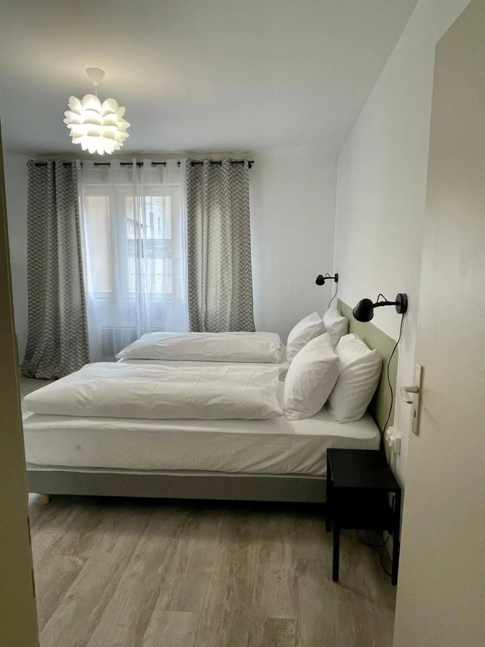 Bed in Cozy Appartement Halles Strasbourg
