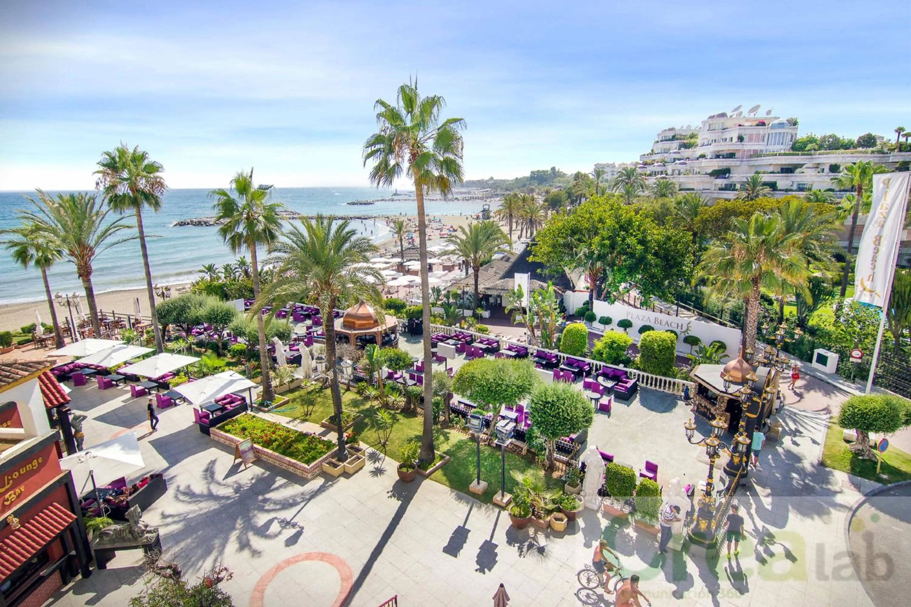 Restaurant/places to eat in Boutique Hotel B51