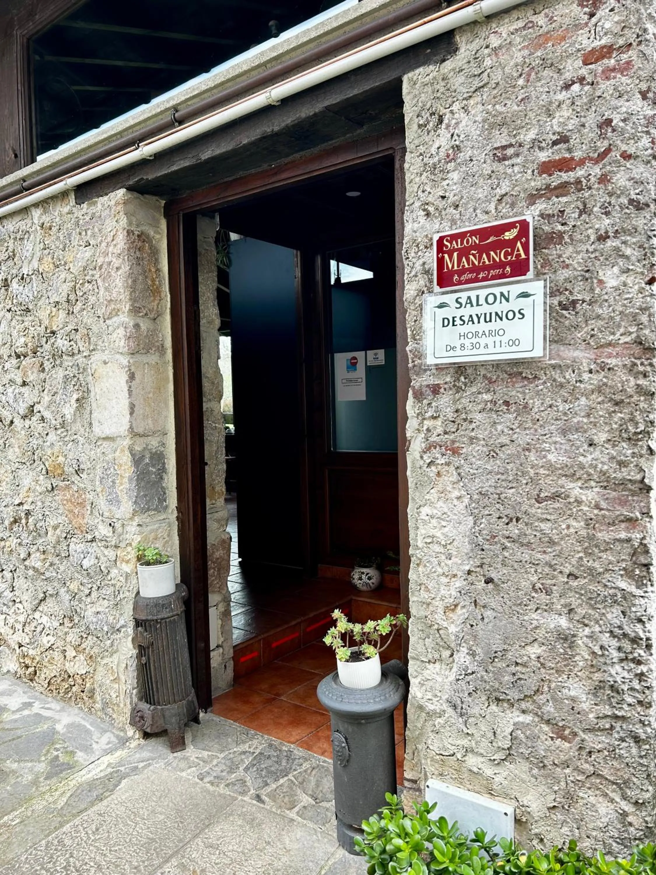 Breakfast in Hotel La Arquera