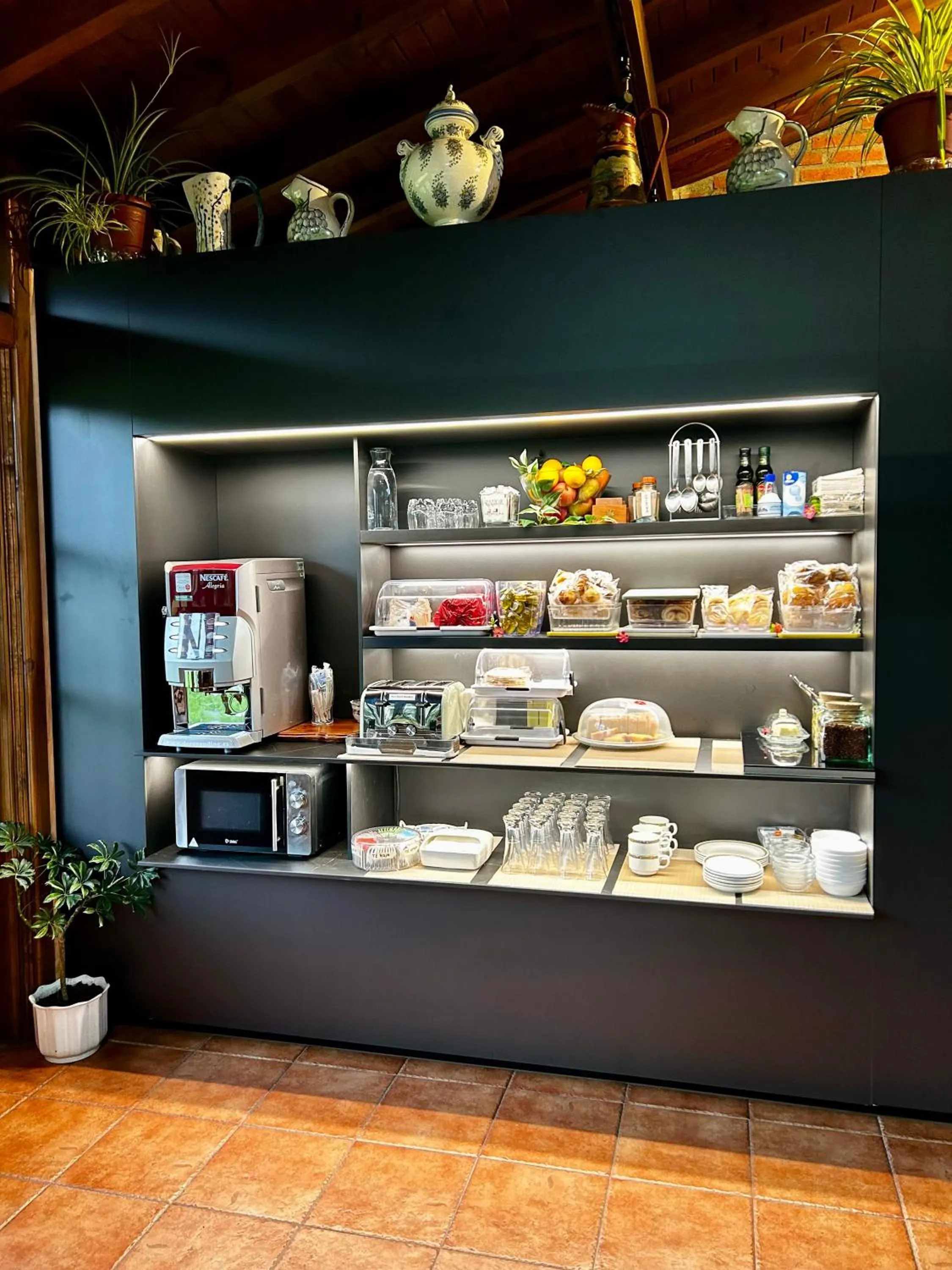 Breakfast in Hotel La Arquera