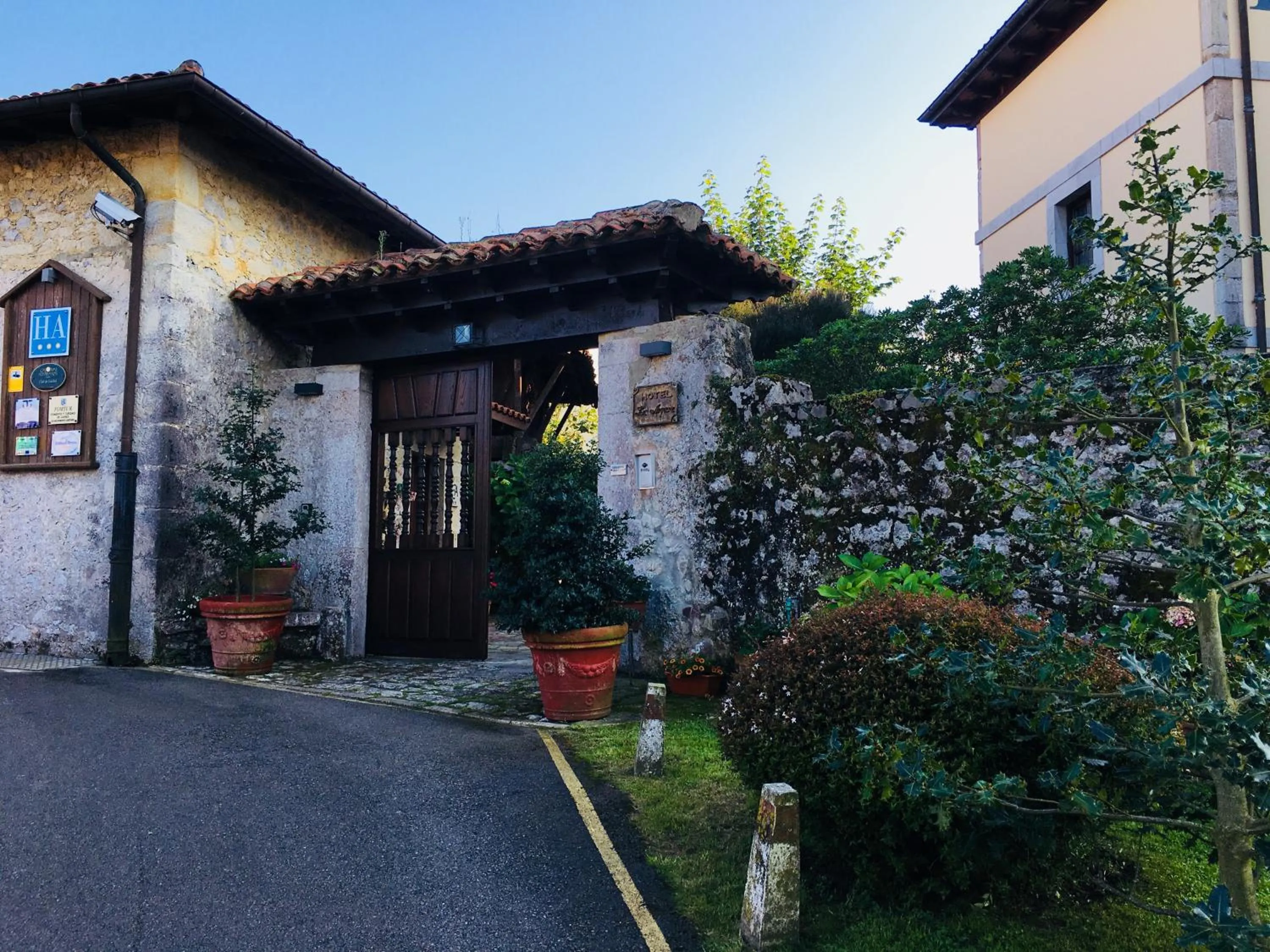 Property building in Hotel La Arquera