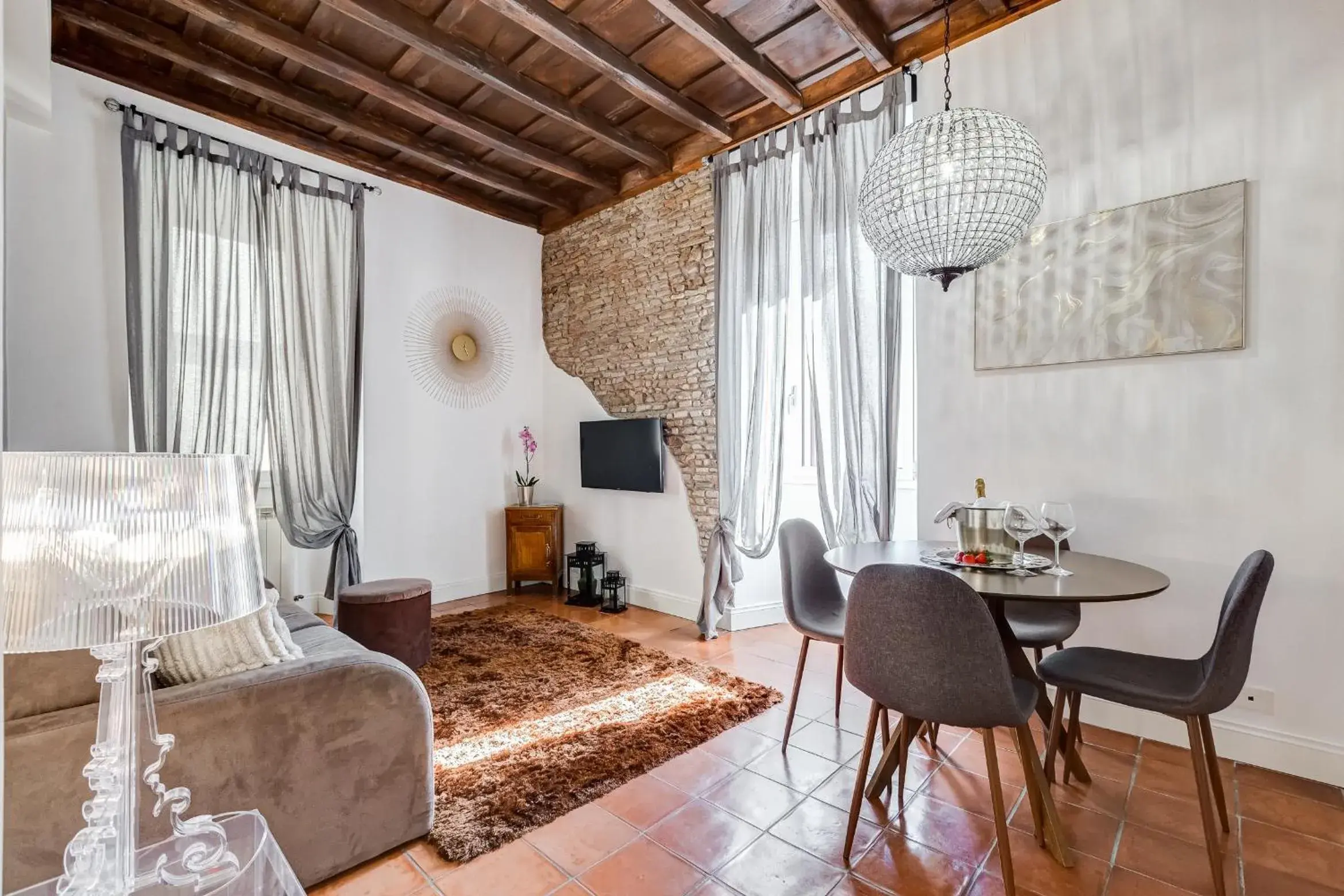 Campo dei fiori Royal Orchid apartment Campo dei fiori Royal Orchid apartment