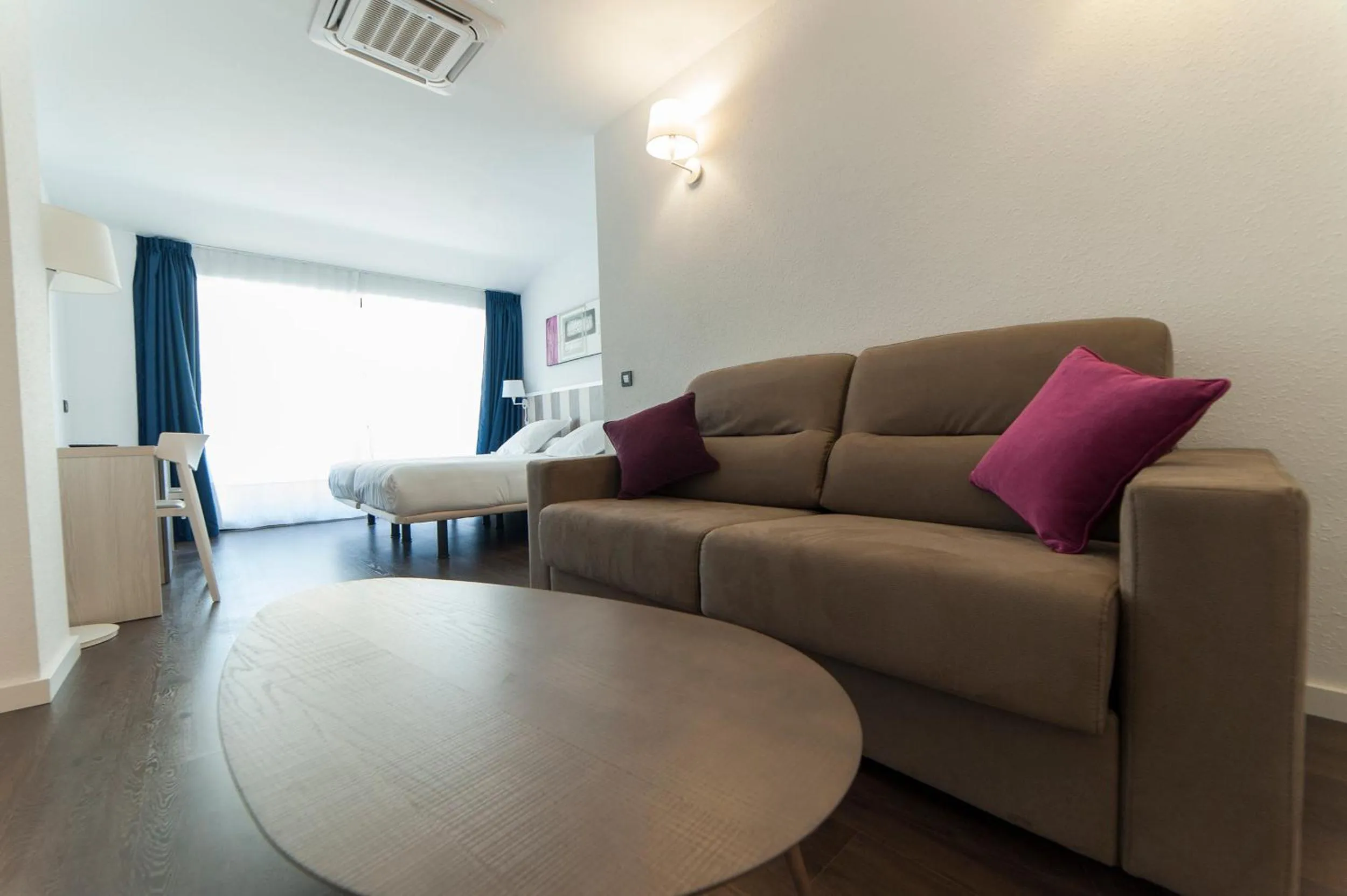 Photo of the whole room in Hotel La Palma de Llanes