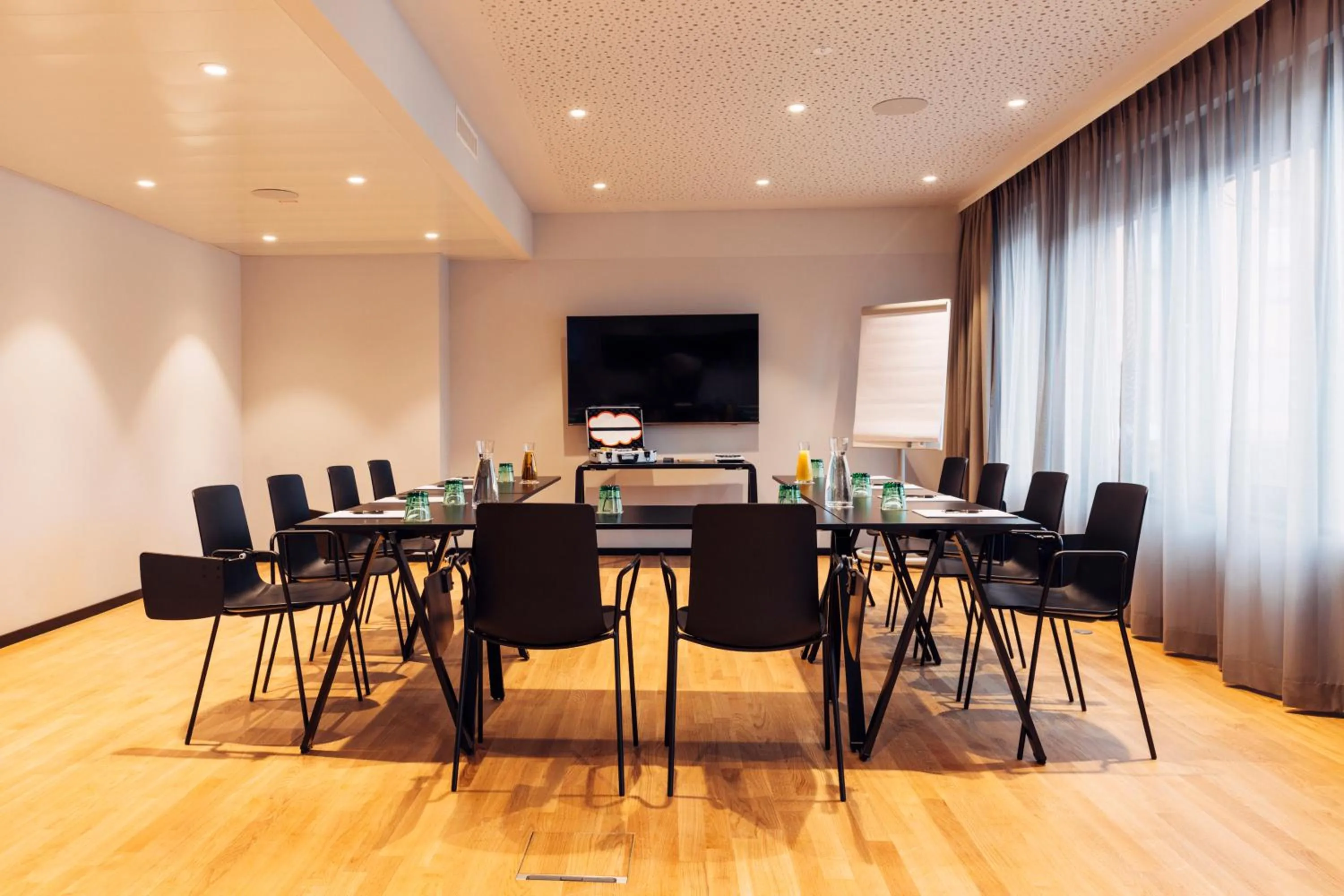 Meeting/conference room in harry's home Villach hotel & apartments