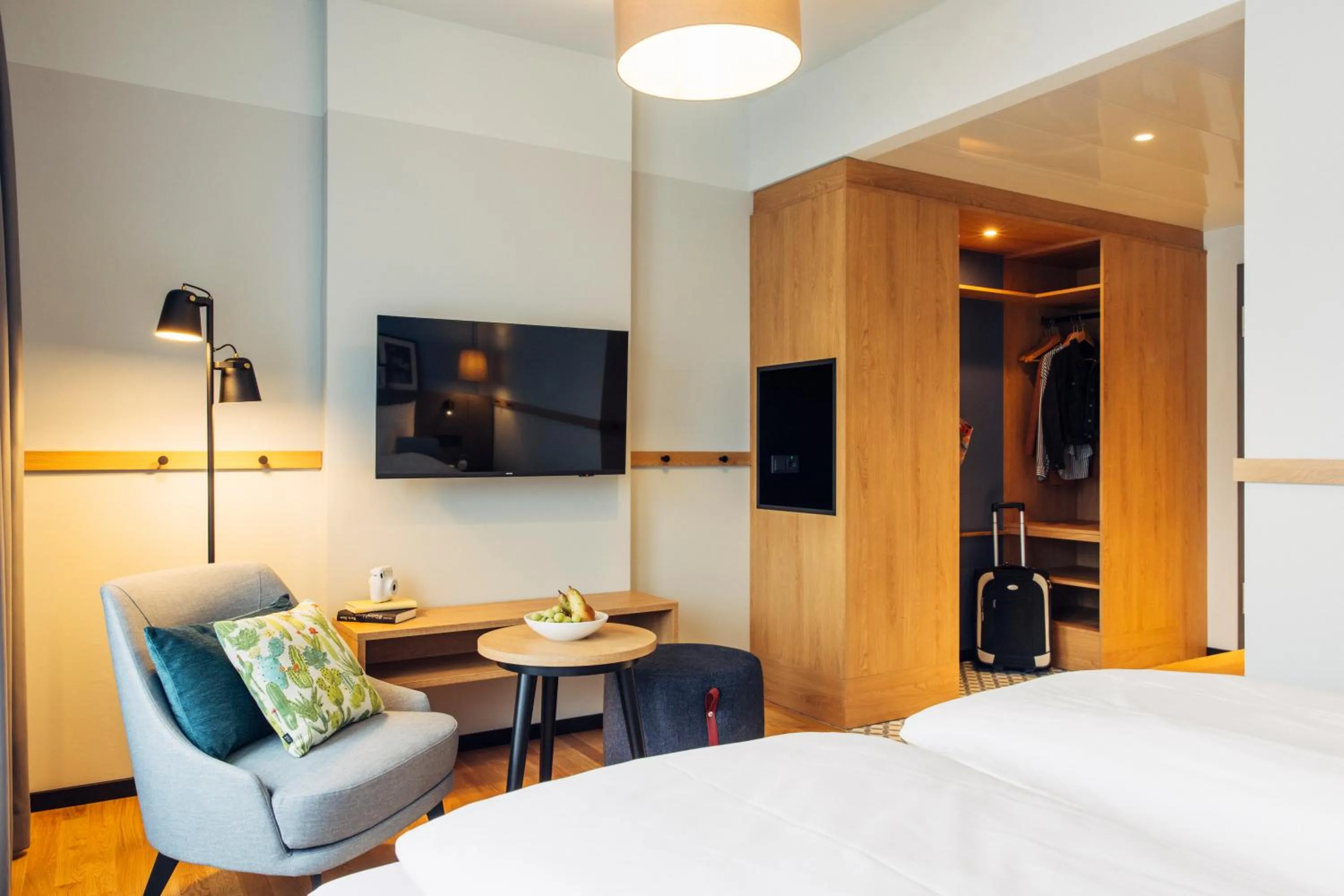 TV and multimedia, Bed in harry's home Villach hotel & apartments