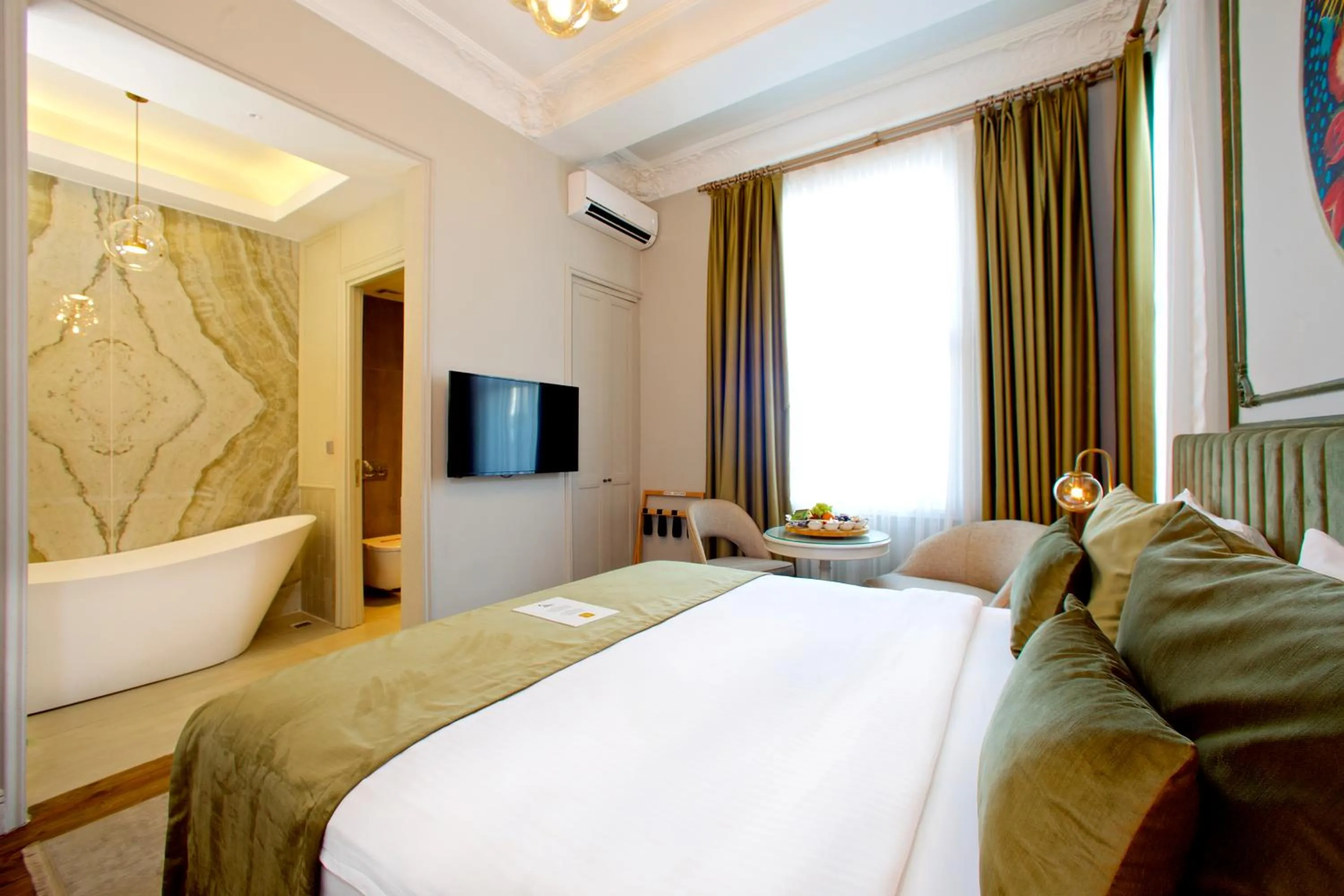 TV and multimedia, Bed in Ayramin Exclusive Hotel - Special Category