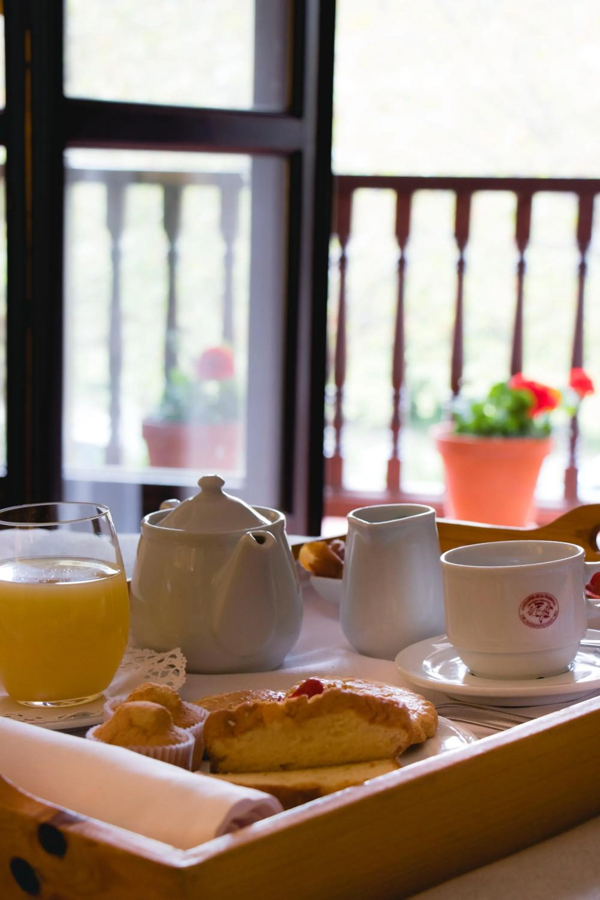 Continental breakfast in Hotel Mirador de La Franca