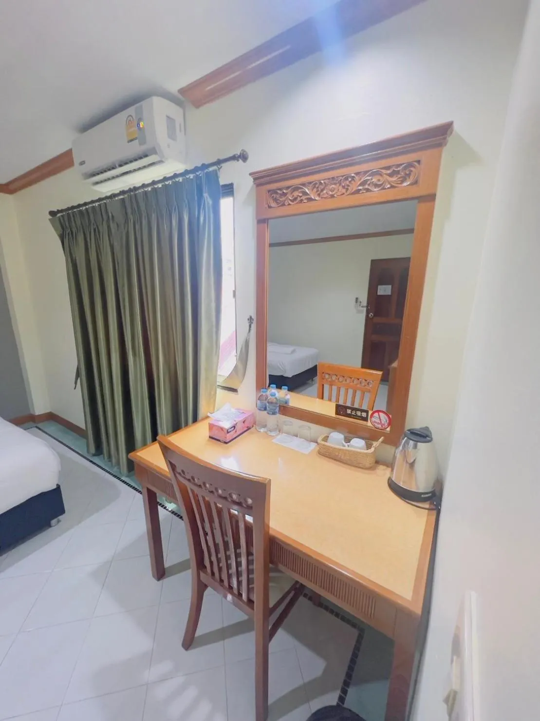 hair dresser in Royal Vista Patong