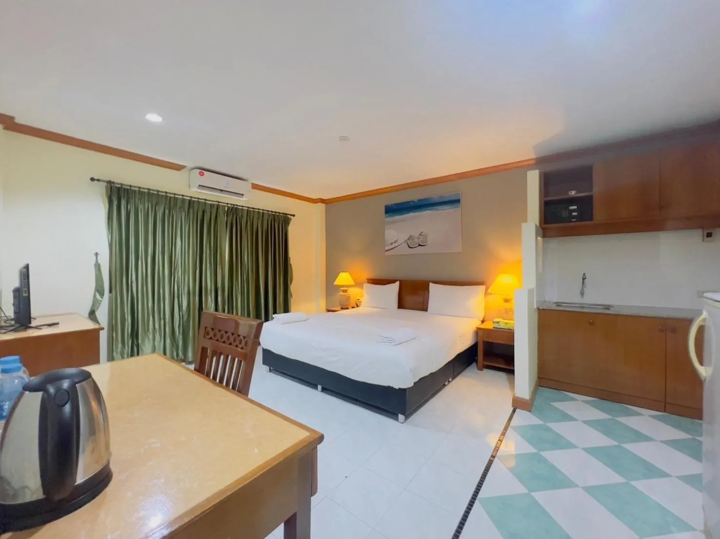Bed in Royal Vista Patong