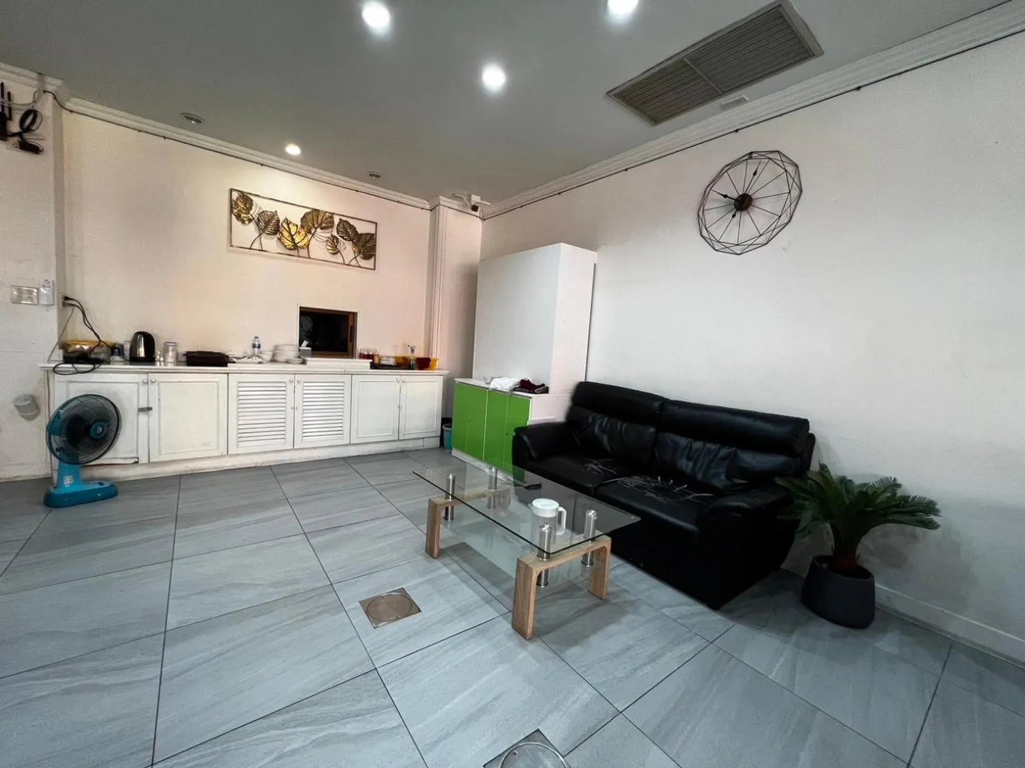 Kitchen or kitchenette in Royal Vista Patong