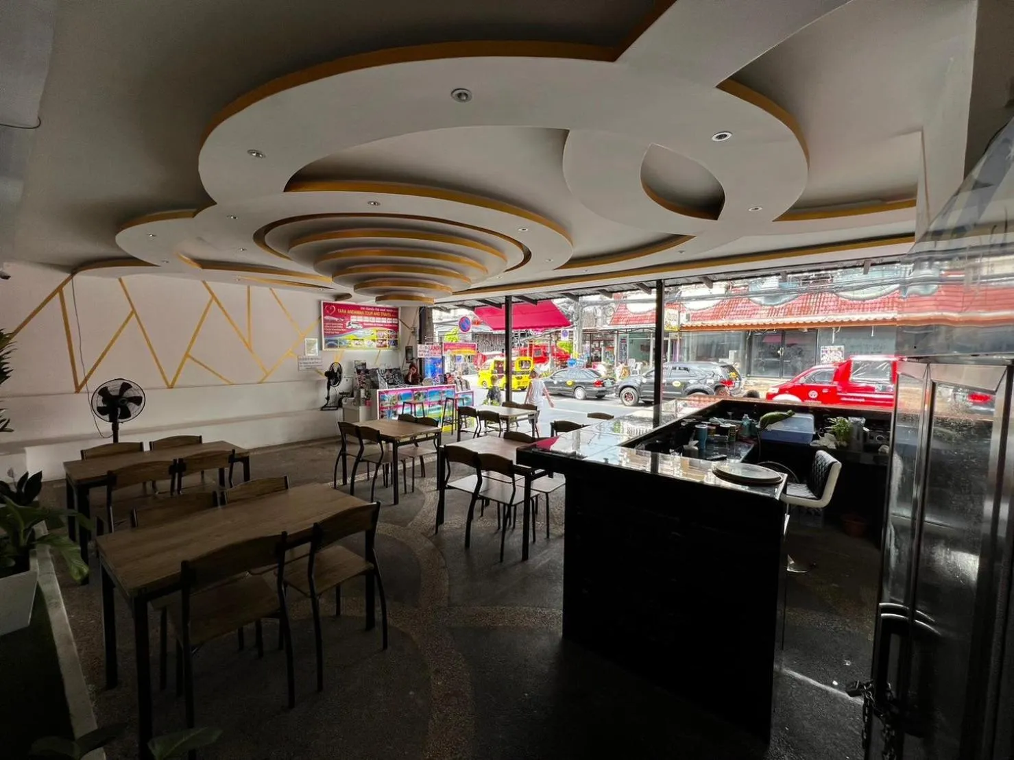 Restaurant/places to eat in Royal Vista Patong